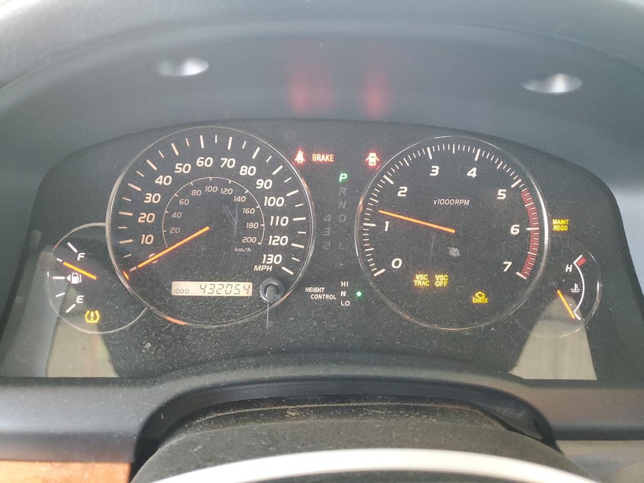 2004 Lexus GX - Image 9