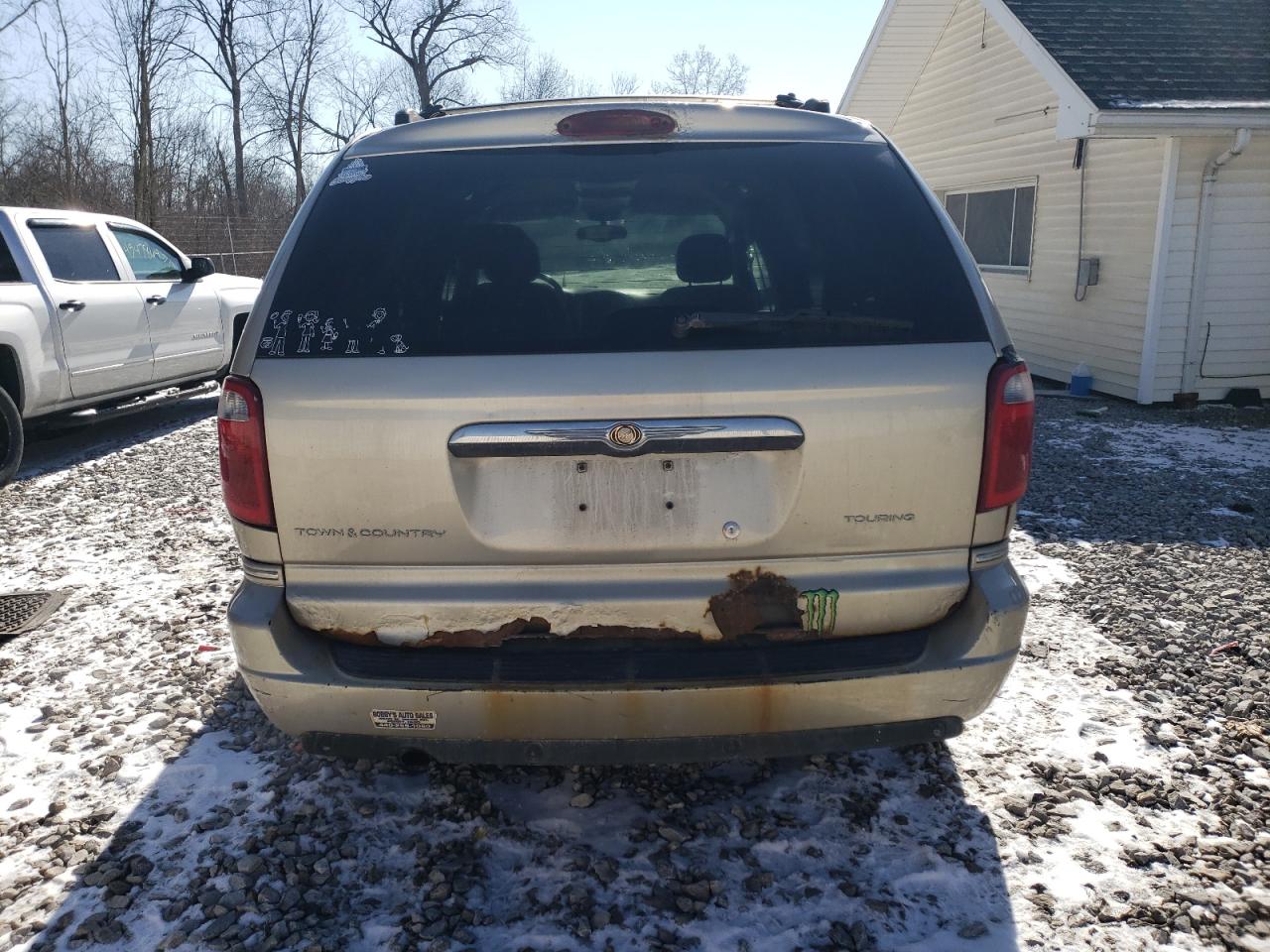2005 Chrysler Town & Country - Image 6
