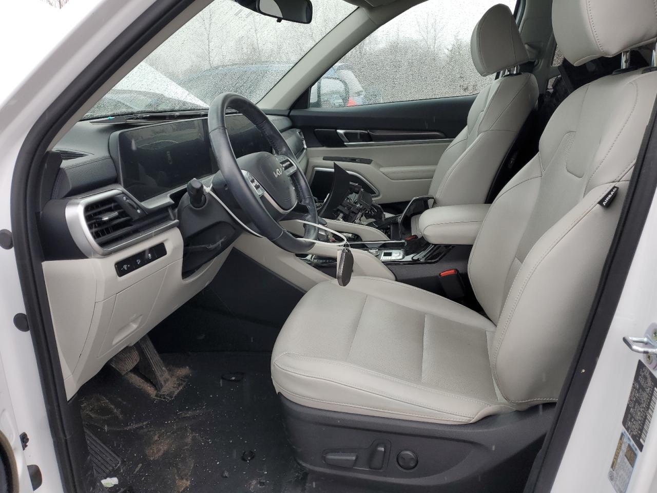 2023 Kia Telluride - Image 7