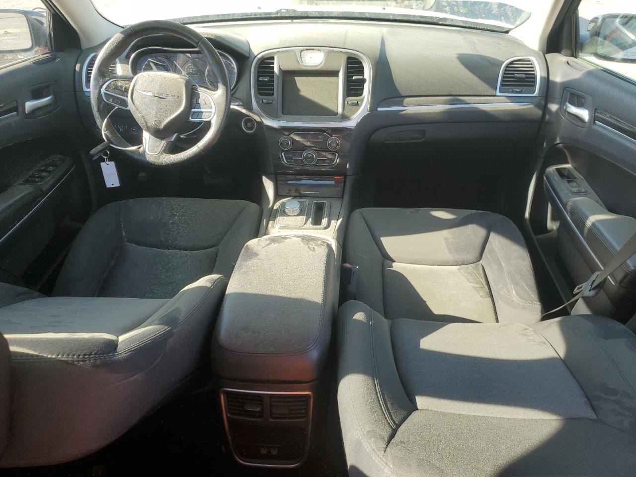 2018 Chrysler 300 - Image 8
