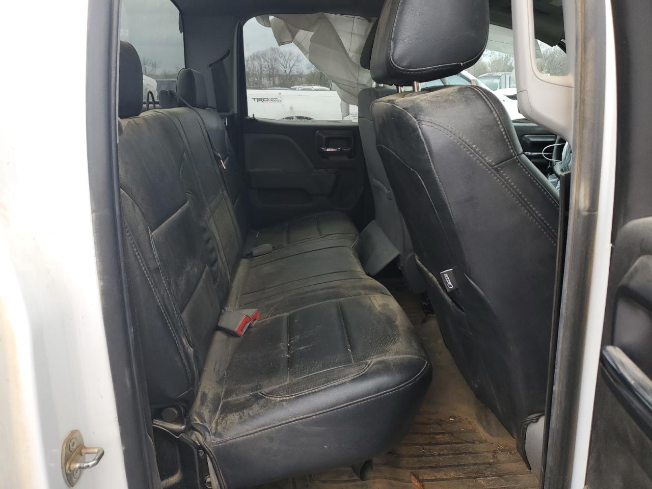 2019 Chevrolet Silverado - Image 11