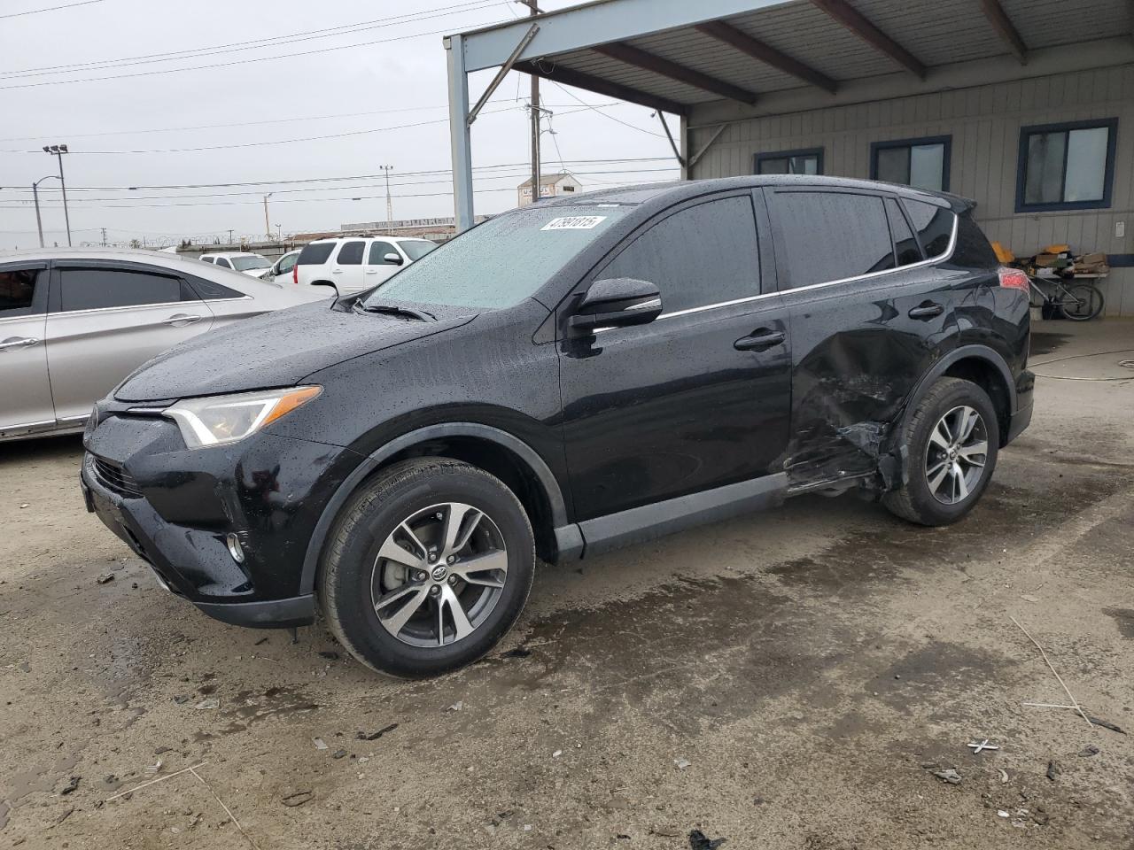 2018 Toyota RAV 4 - Image 1