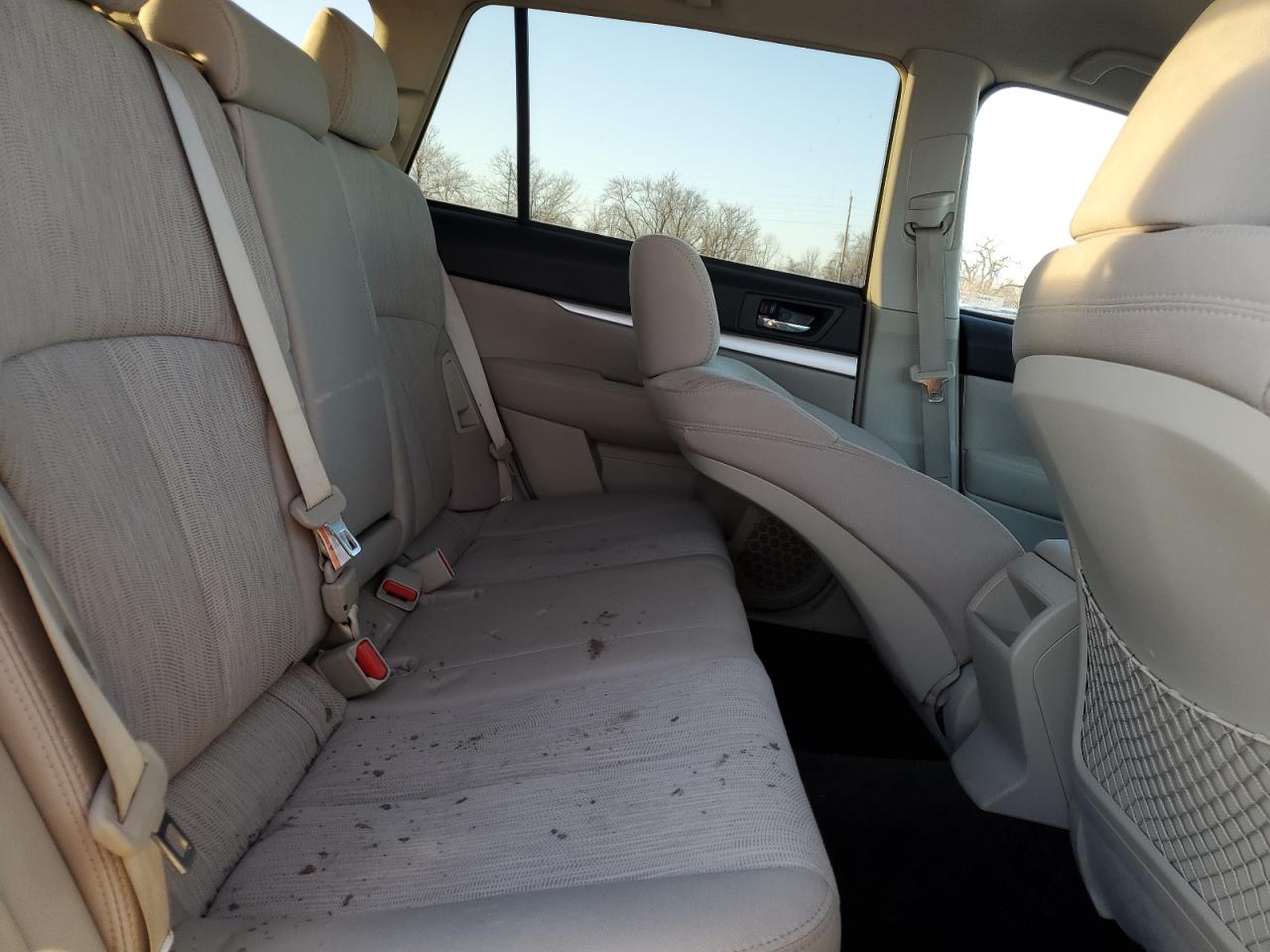 2013 Subaru Outback - Image 12