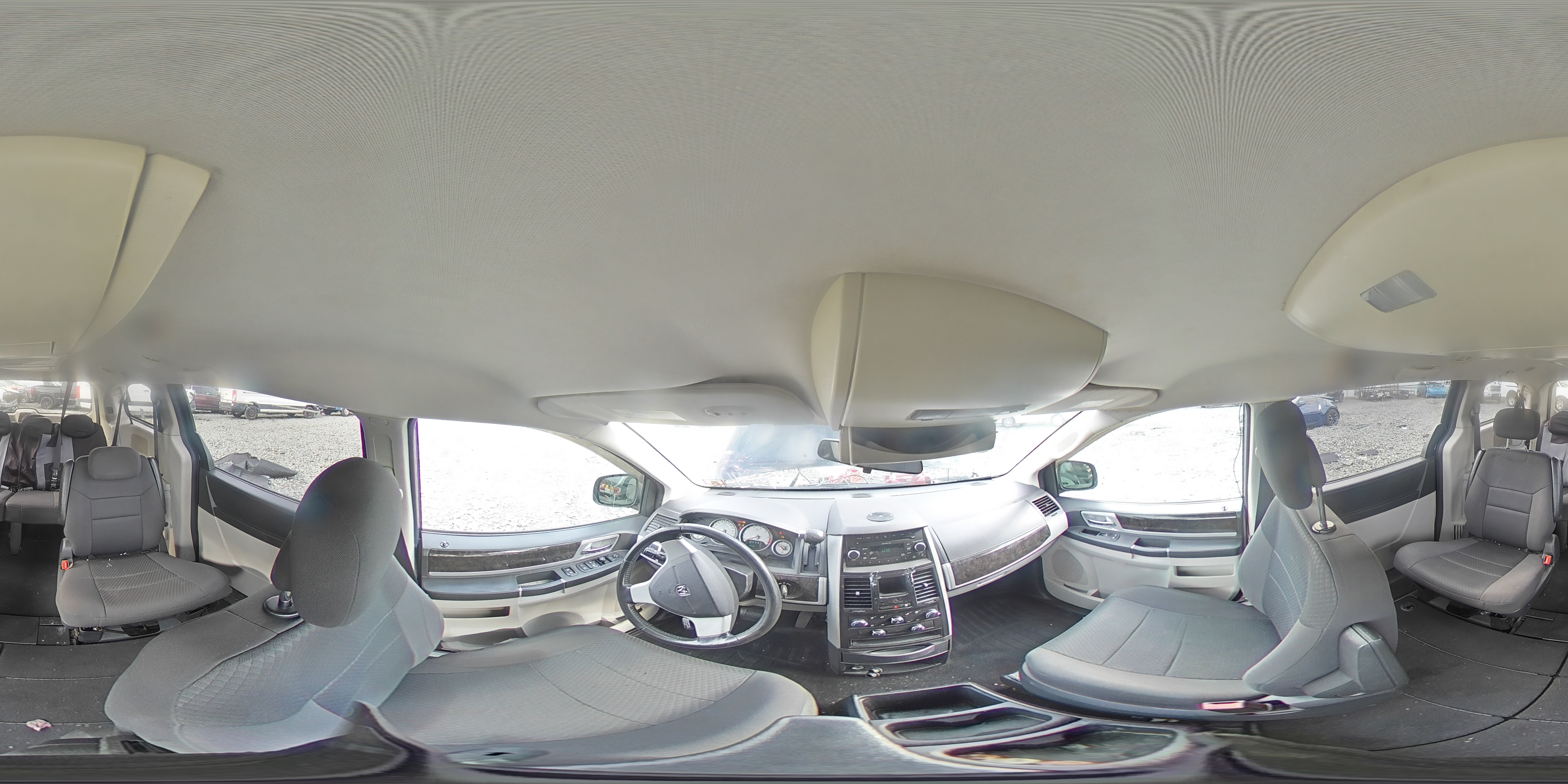 2010 Dodge Caravan - Image 14
