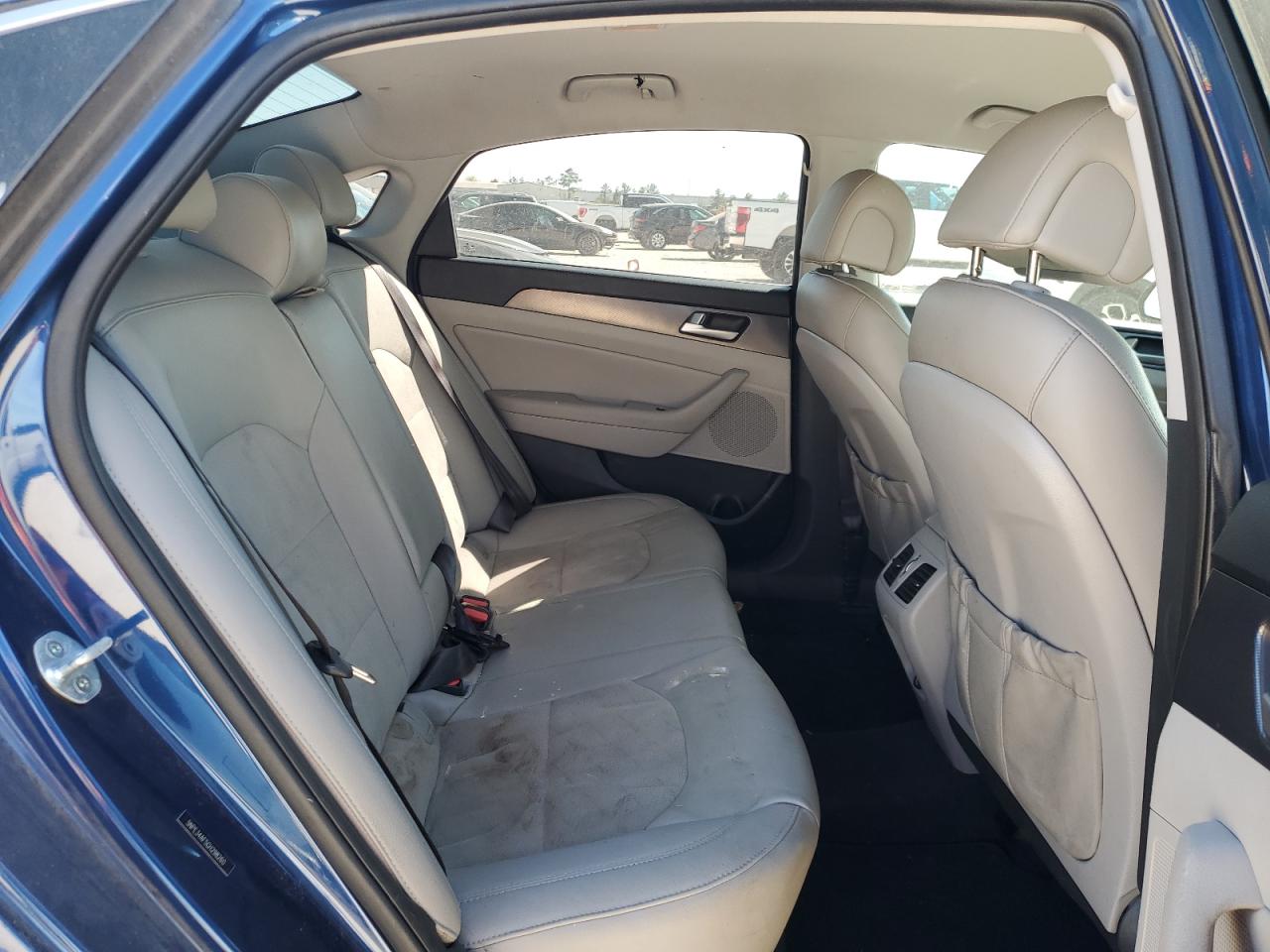 2016 Hyundai Sonata - Image 10