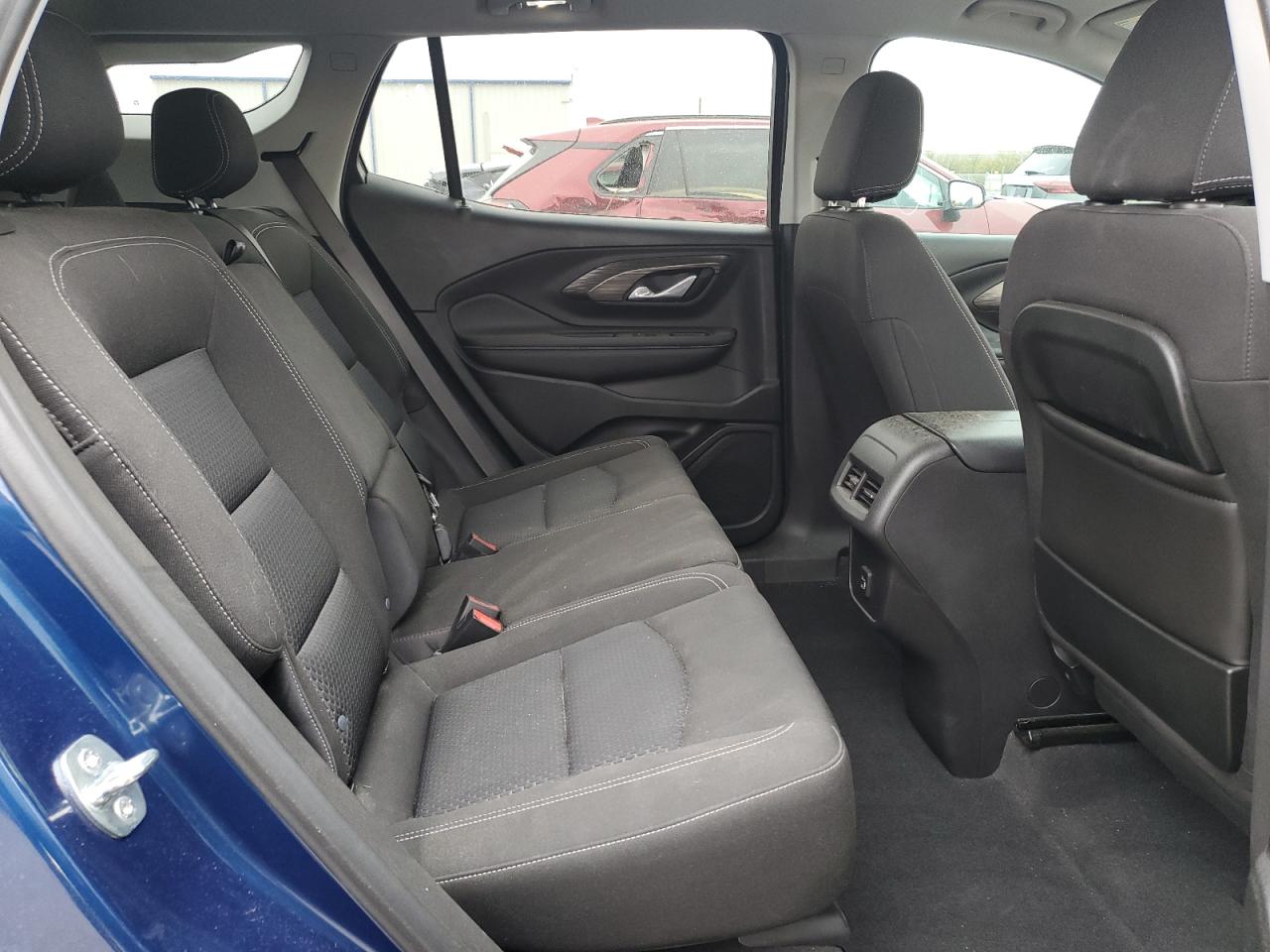 2022 GMC Terrain - Image 11