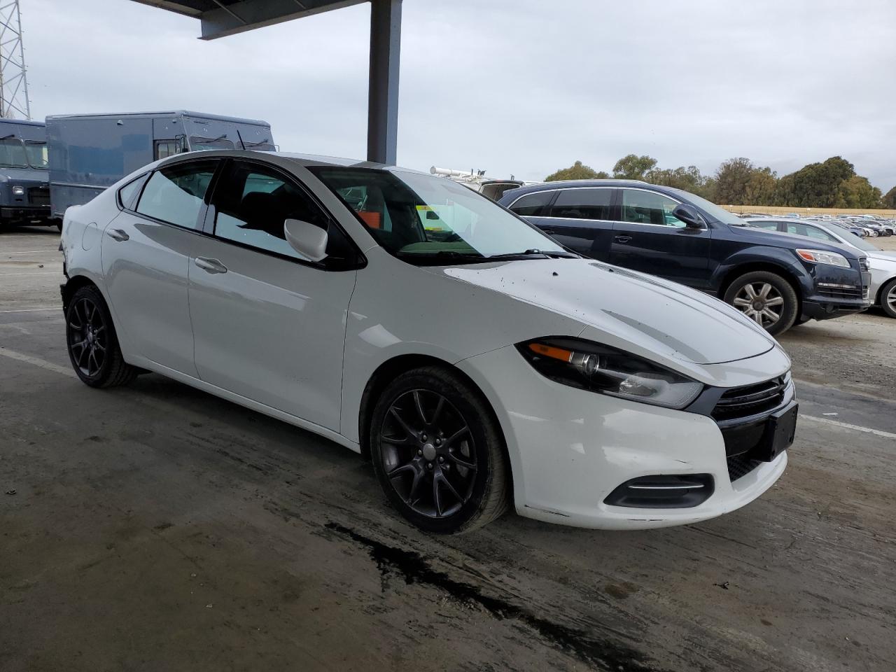 2016 Dodge Dart - Image 4