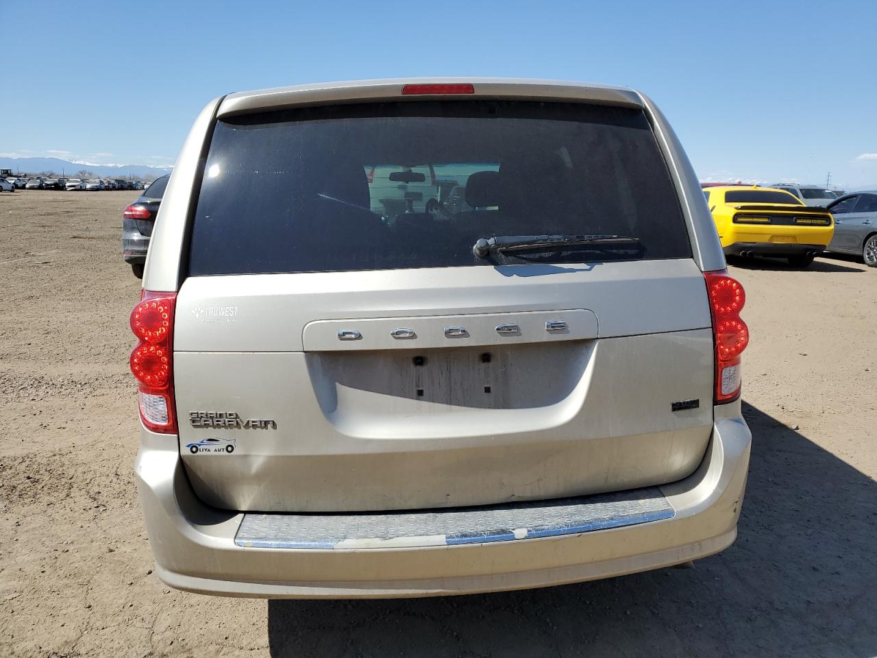 2014 Dodge Caravan - Image 6