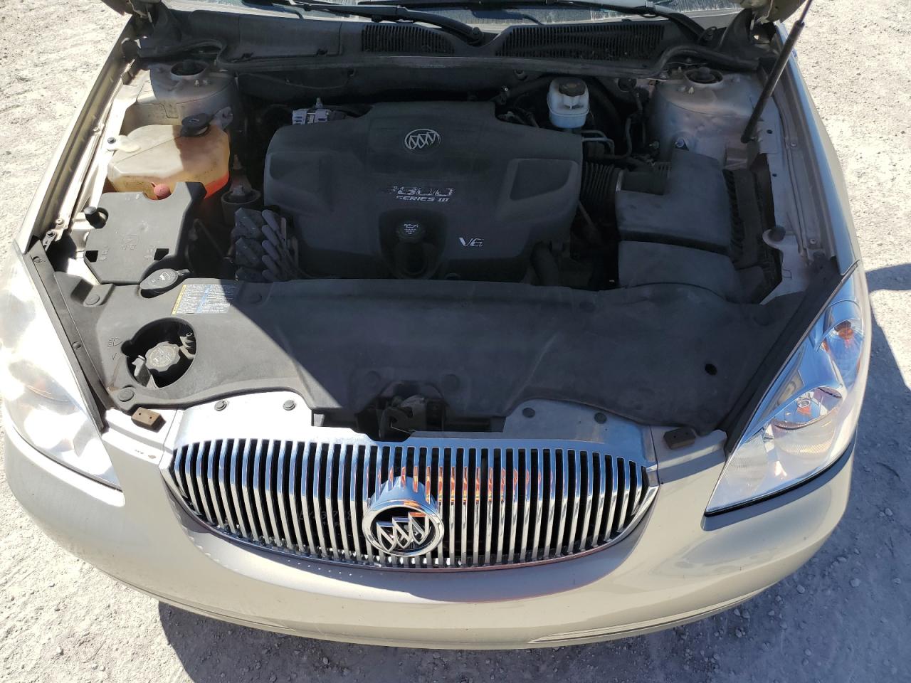 2007 Buick Lucerne - Image 11
