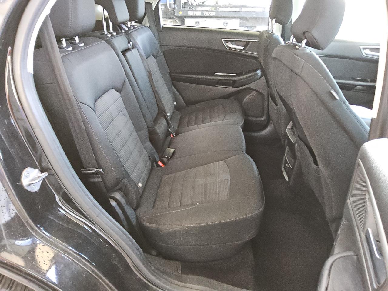 2015 Ford Edge - Image 11