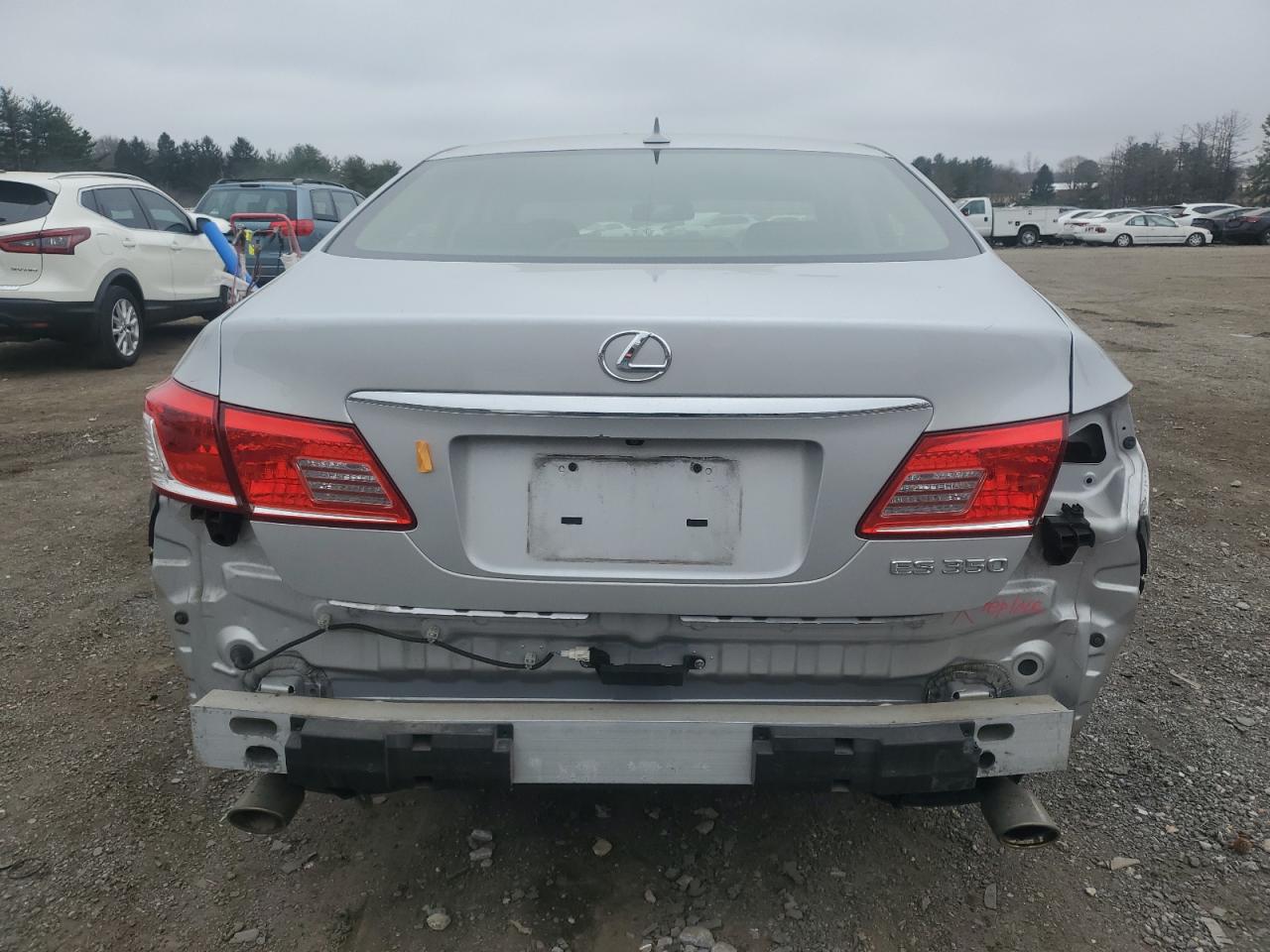 2012 Lexus ES - Image 6
