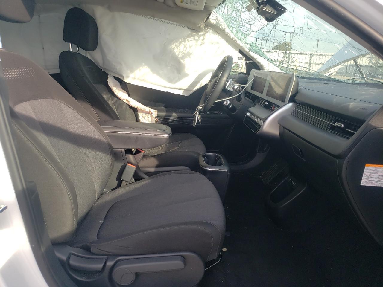 2022 Hyundai Ioniq 5 Se VIN: KM8KM4AE2NU062235 Lot: 49498195