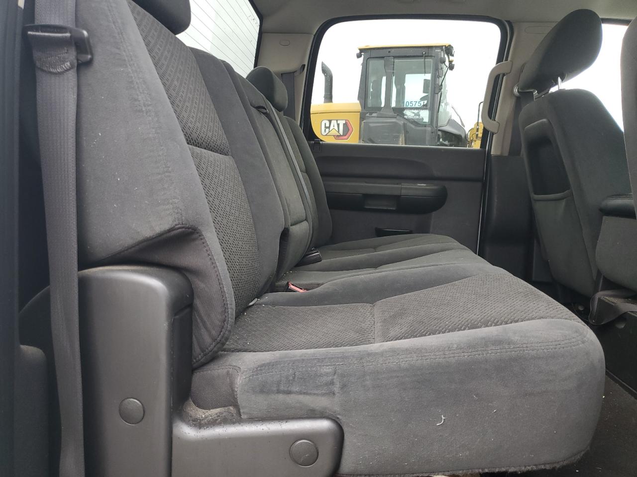 2007 Chevrolet Silverado - Image 10