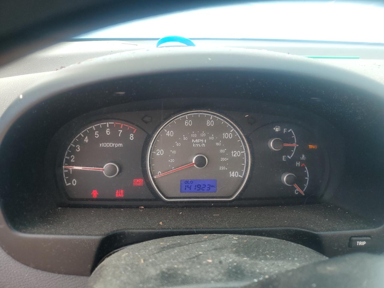 2008 Hyundai Elantra - Image 9