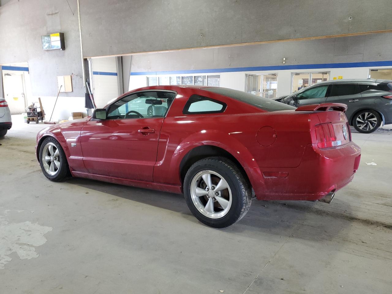 2008 Ford Mustang - Image 2