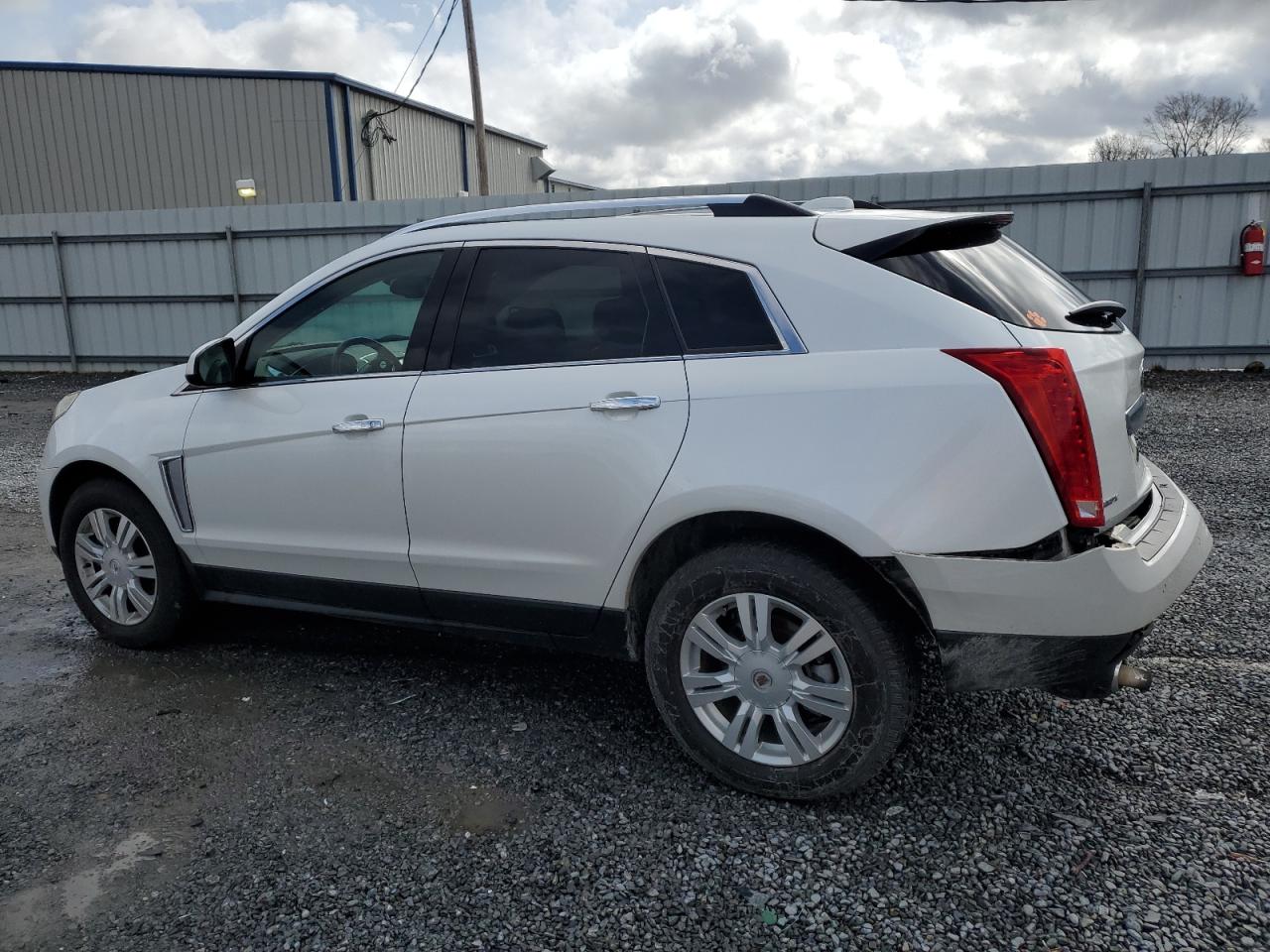 2015 Cadillac SRX - Image 2