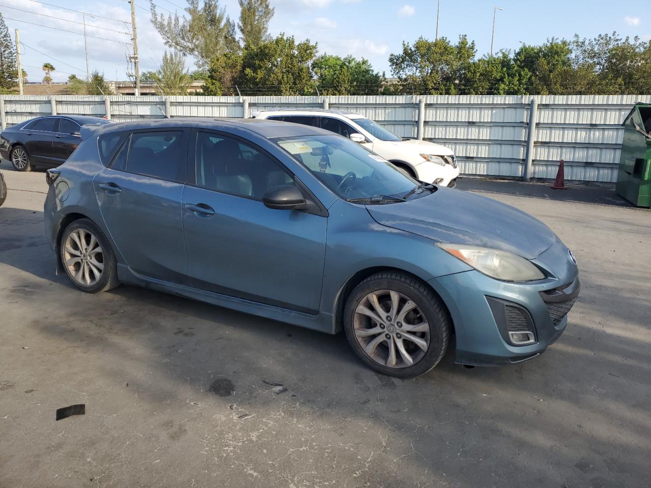 2010 Mazda 3 - Image 4