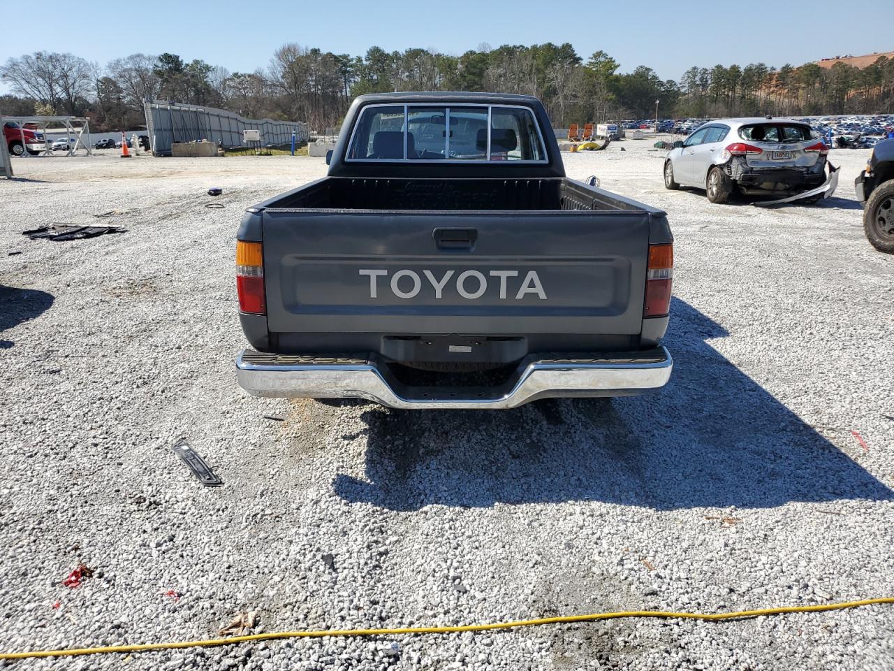 1993 Toyota Pickup - Image 6