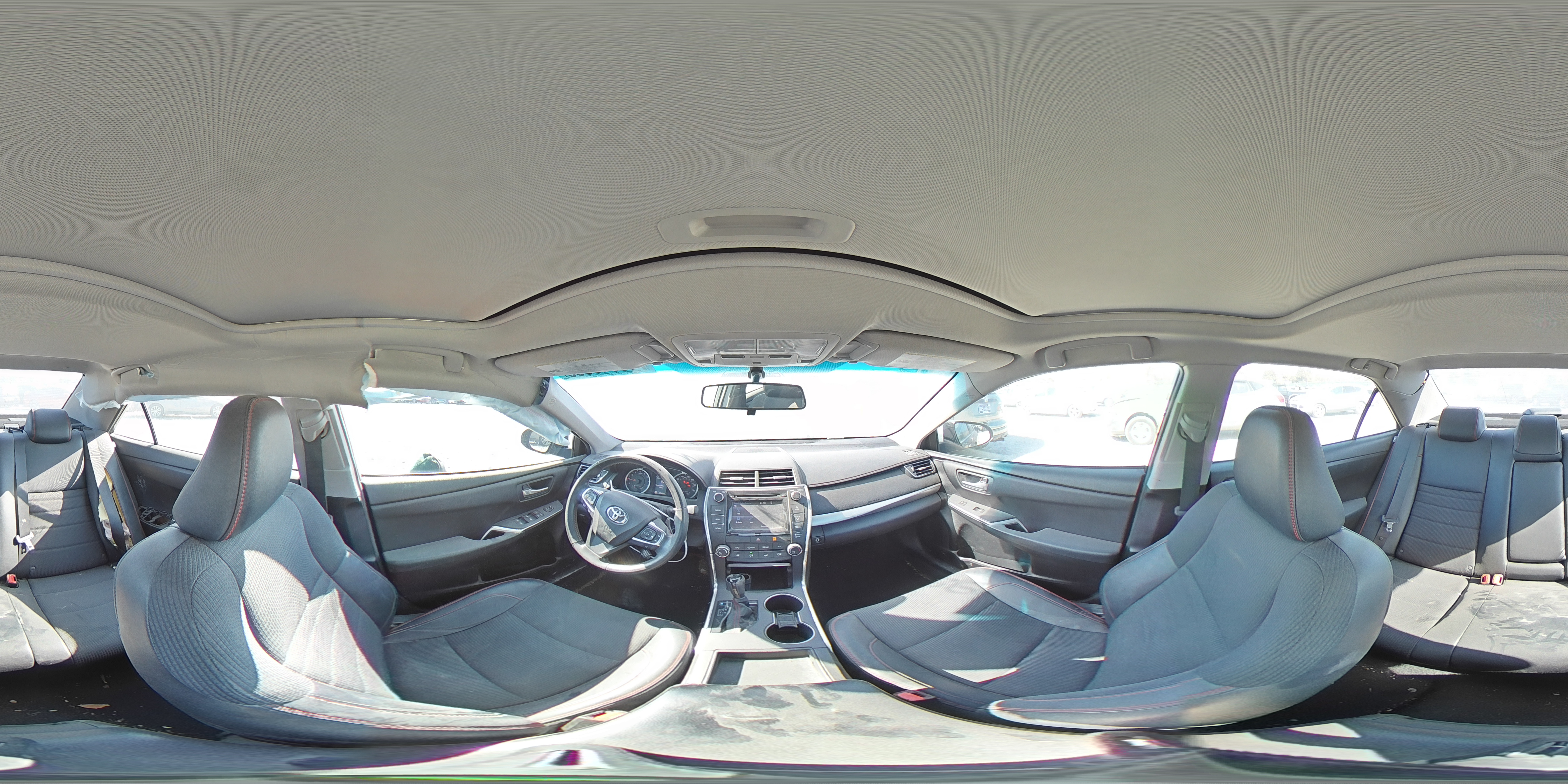2016 Toyota Camry - Image 13