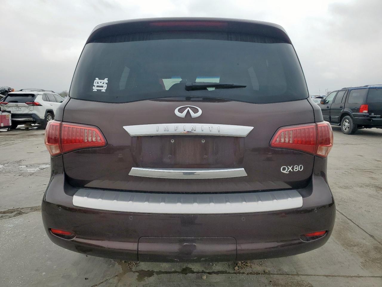 2017 Infiniti QX80 - Image 6