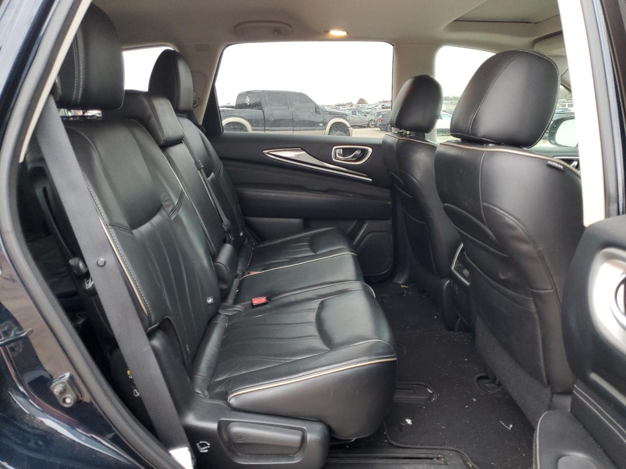 2017 Infiniti QX60 - Image 11