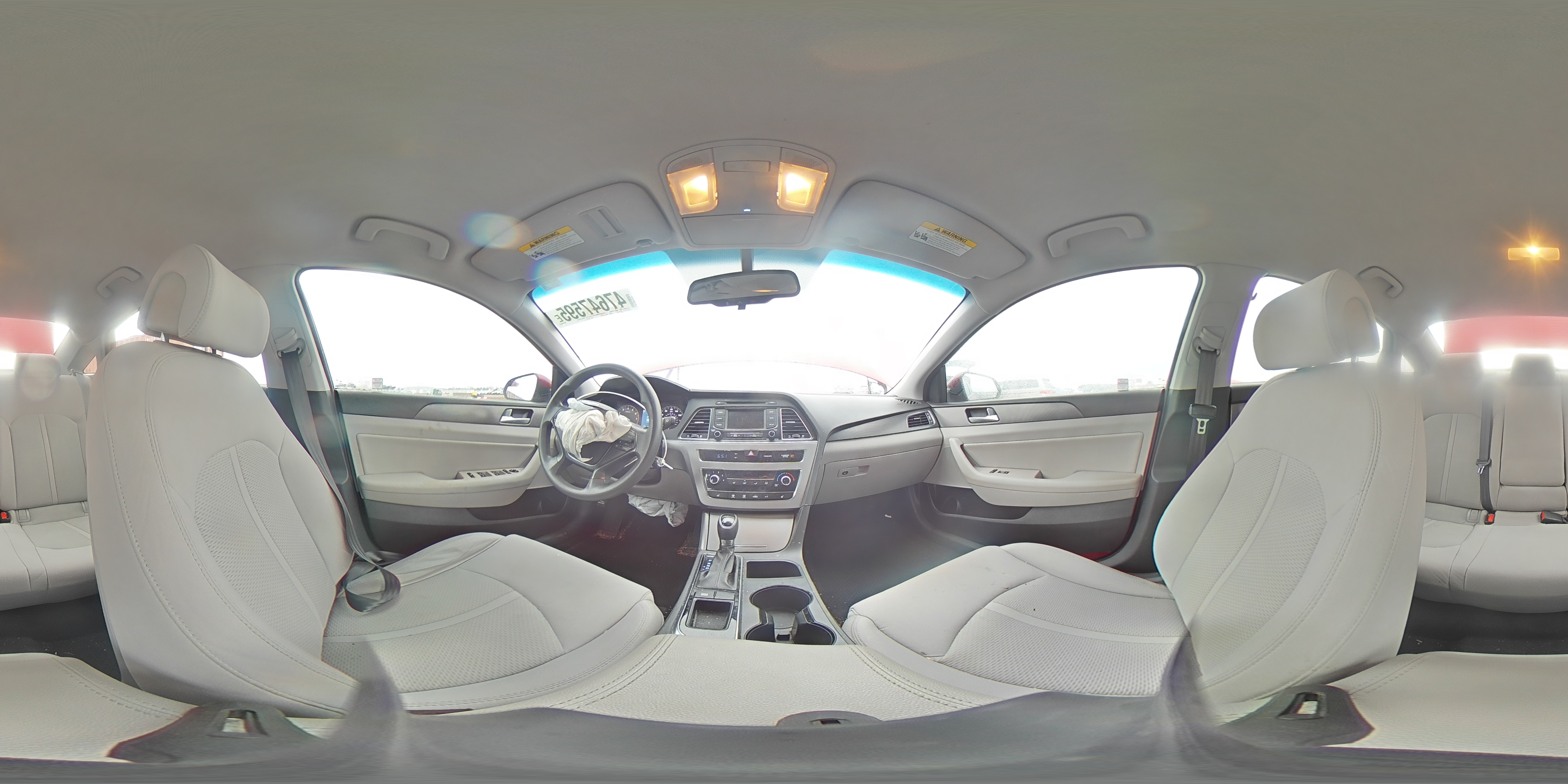 2015 Hyundai Sonata - Image 13