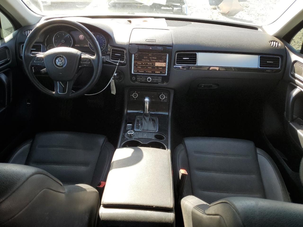 2011 Volkswagen Touareg V6 Tdi VIN: WVGFK9BP6BD002927 Lot: 49643205