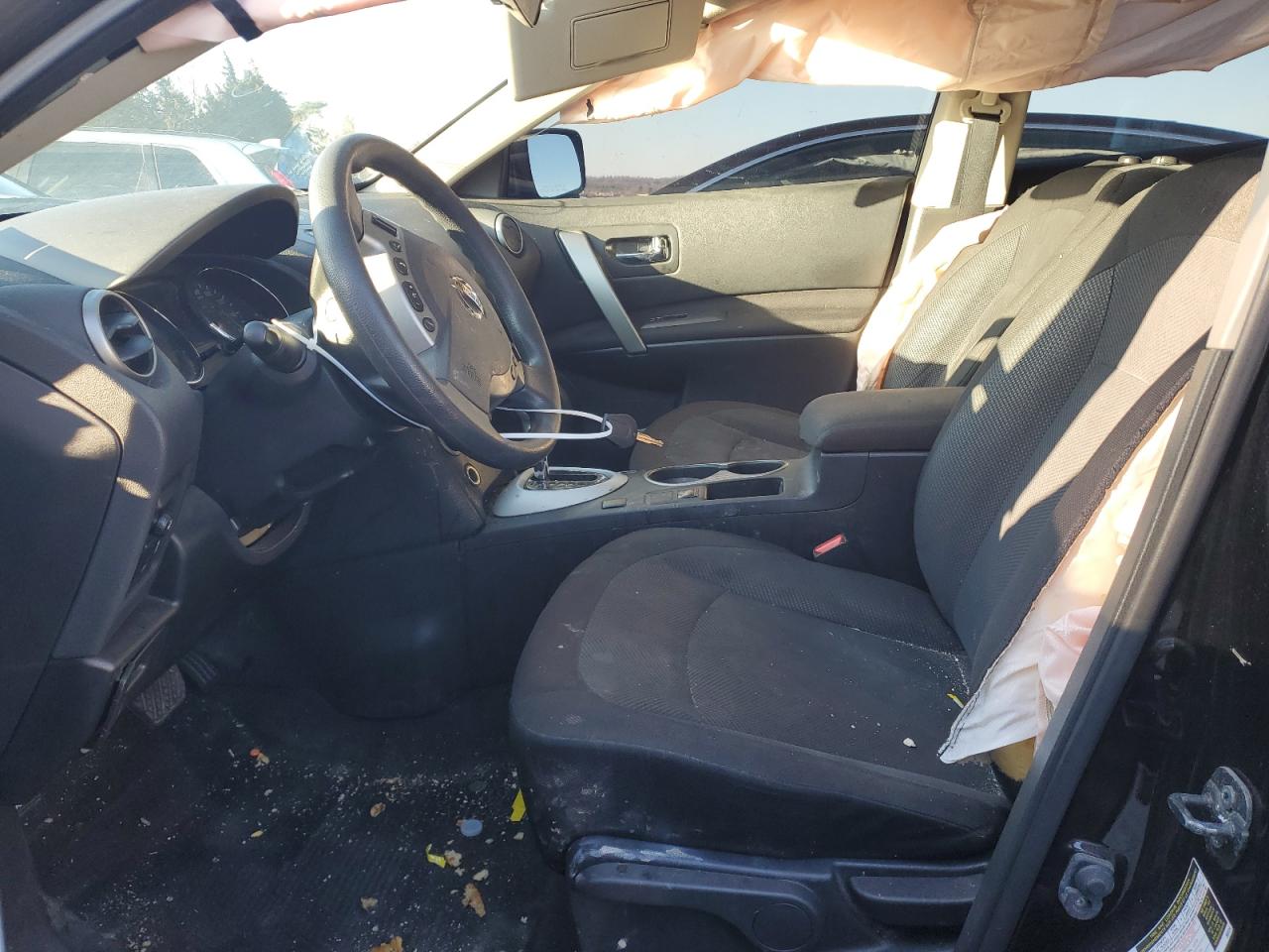 2015 Nissan Rogue - Image 7