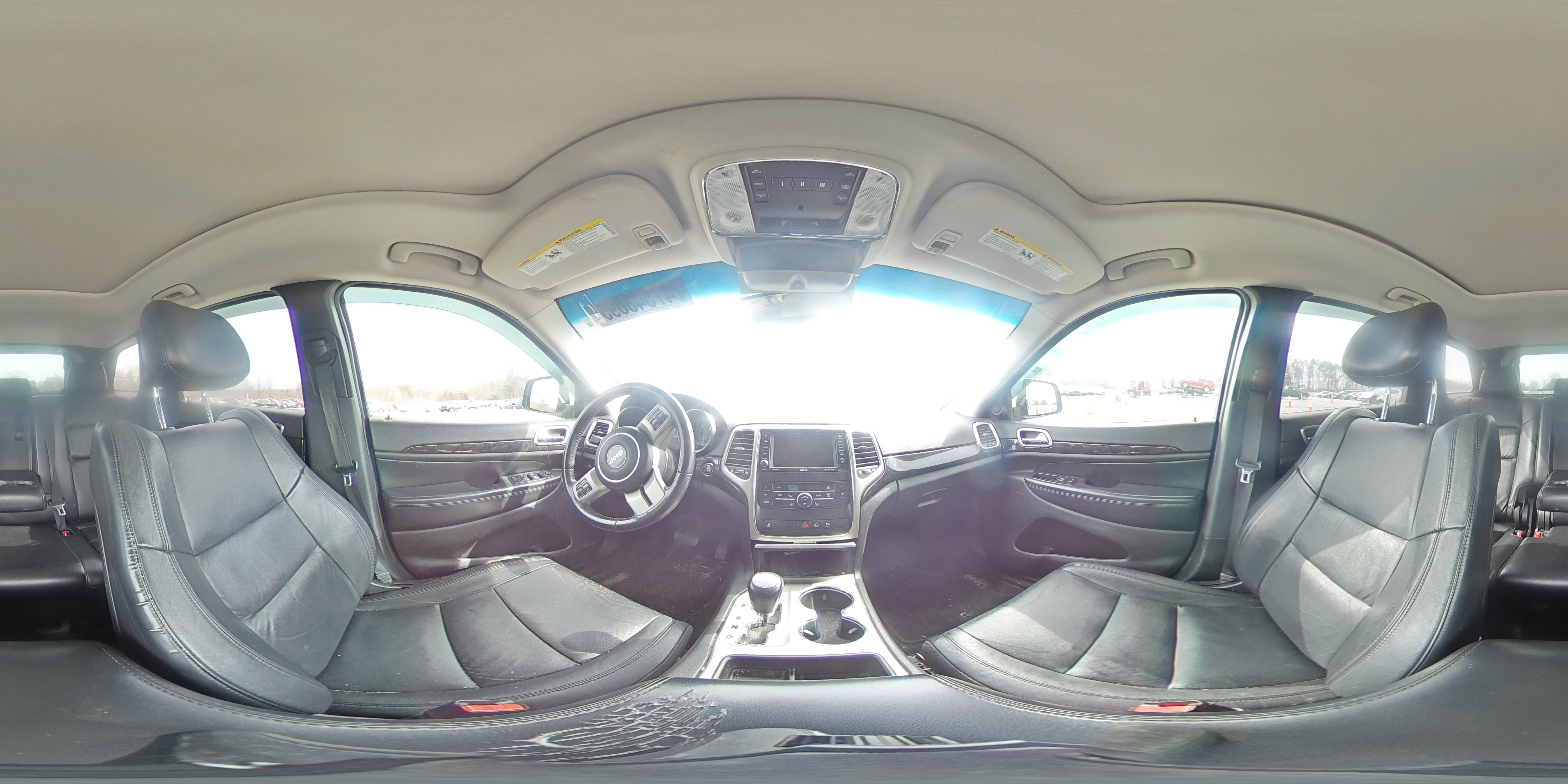 2012 Jeep Grand Cherokee - Image 14