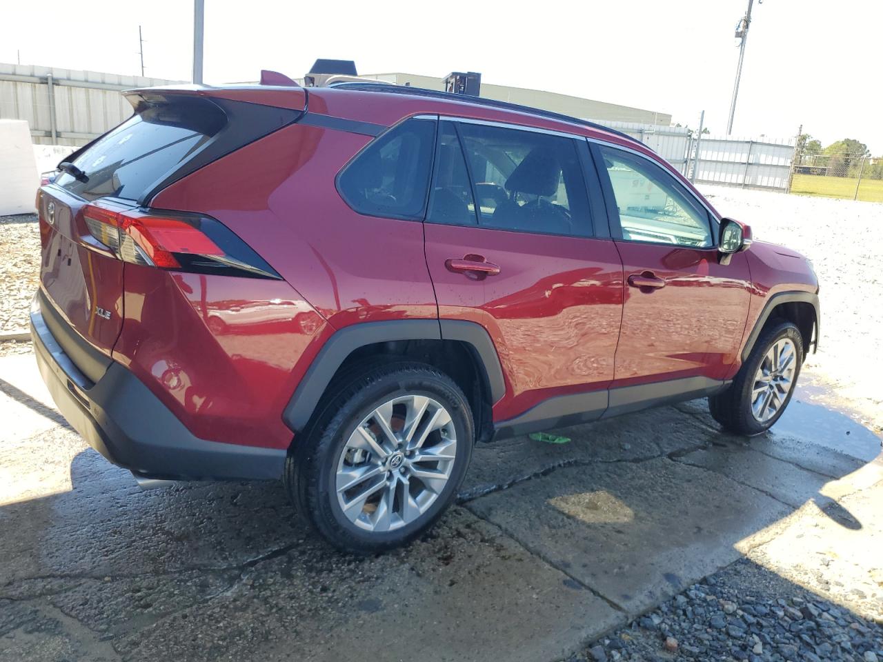 2T3C1RFV4RW300523 TOYOTA RAV4 2024