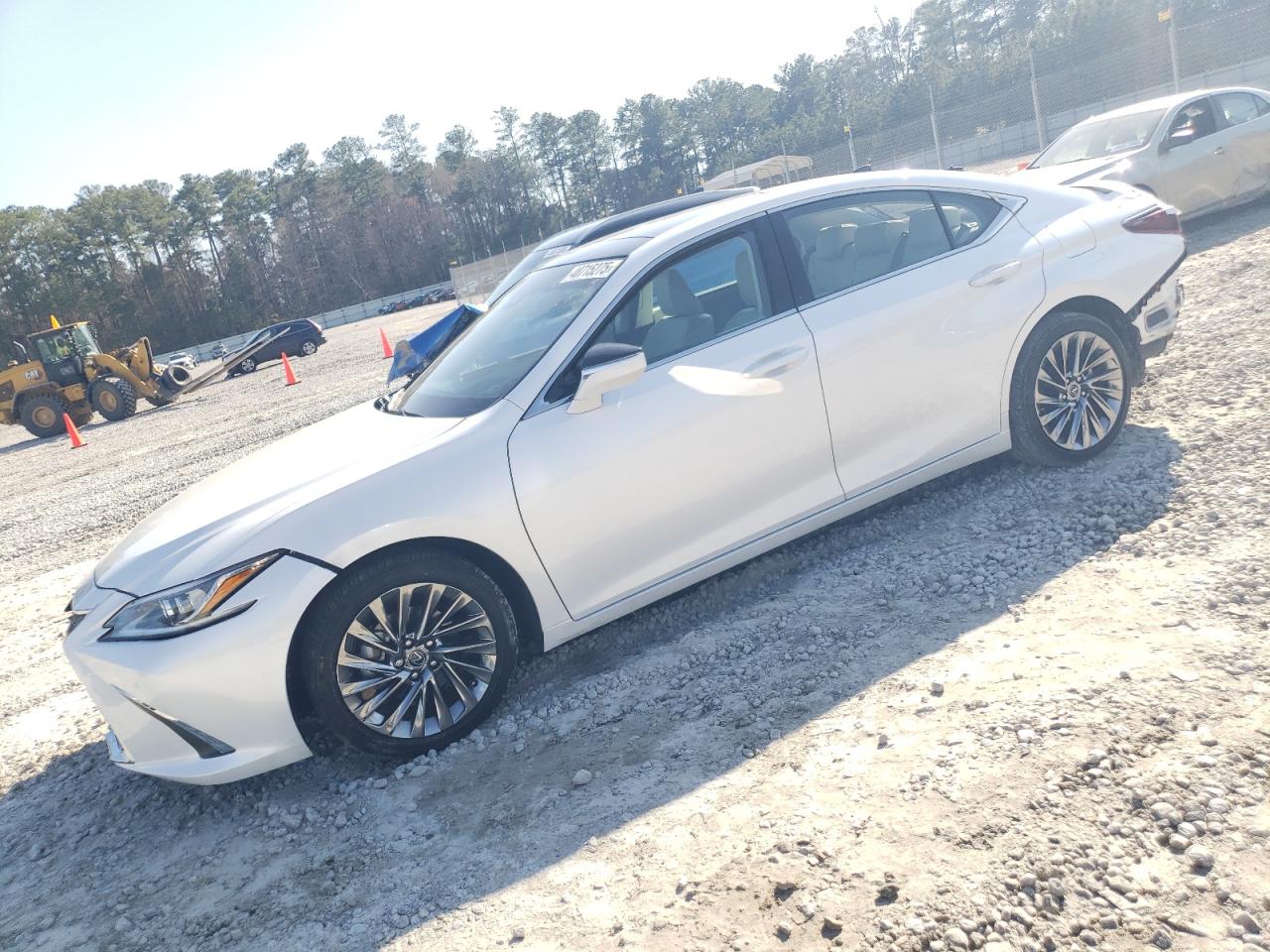 2024 Lexus ES - Image 1