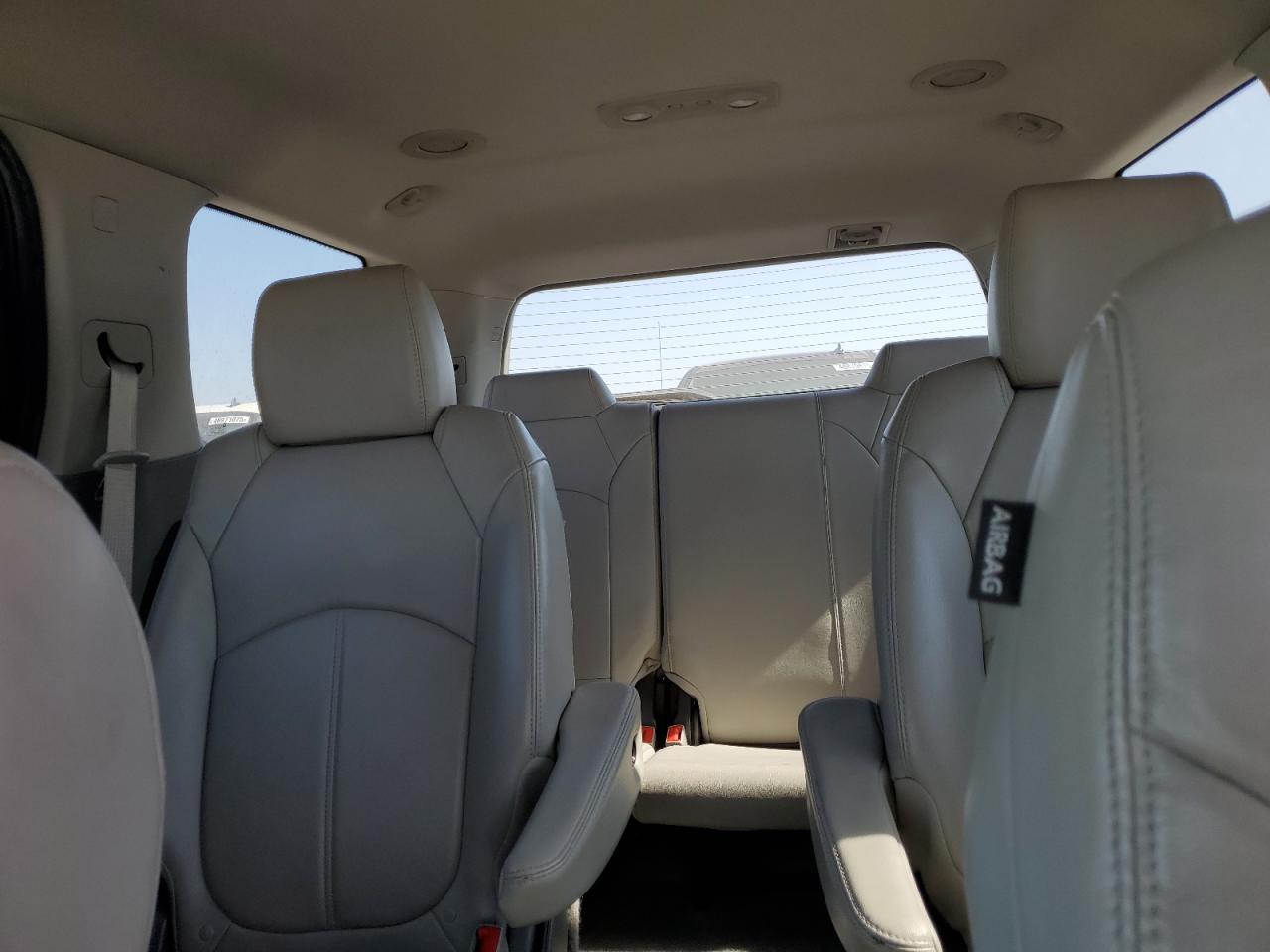 2015 GMC Acadia - Image 10