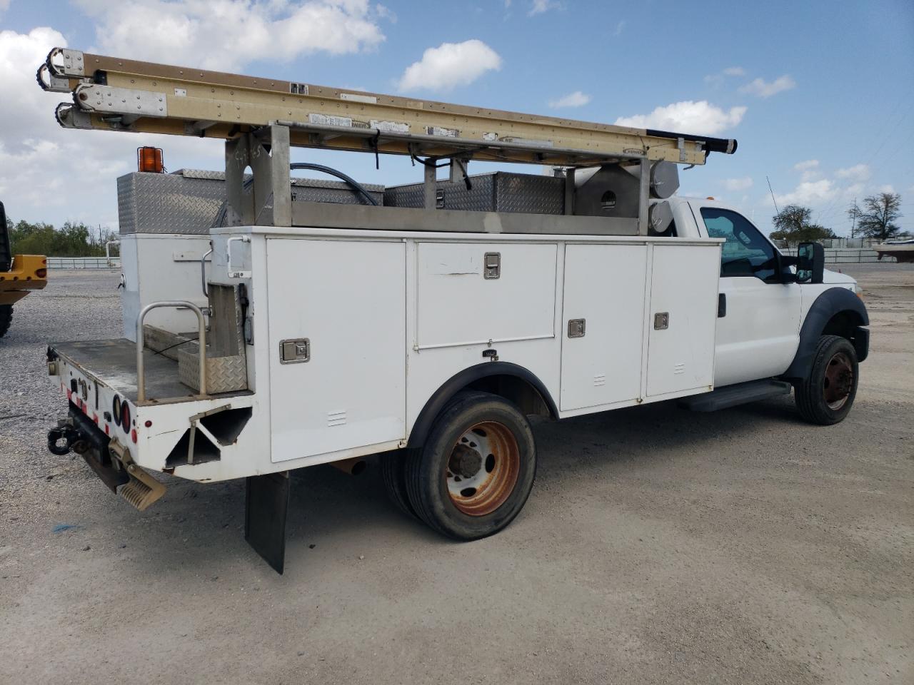 2013 Ford F450 - Image 3