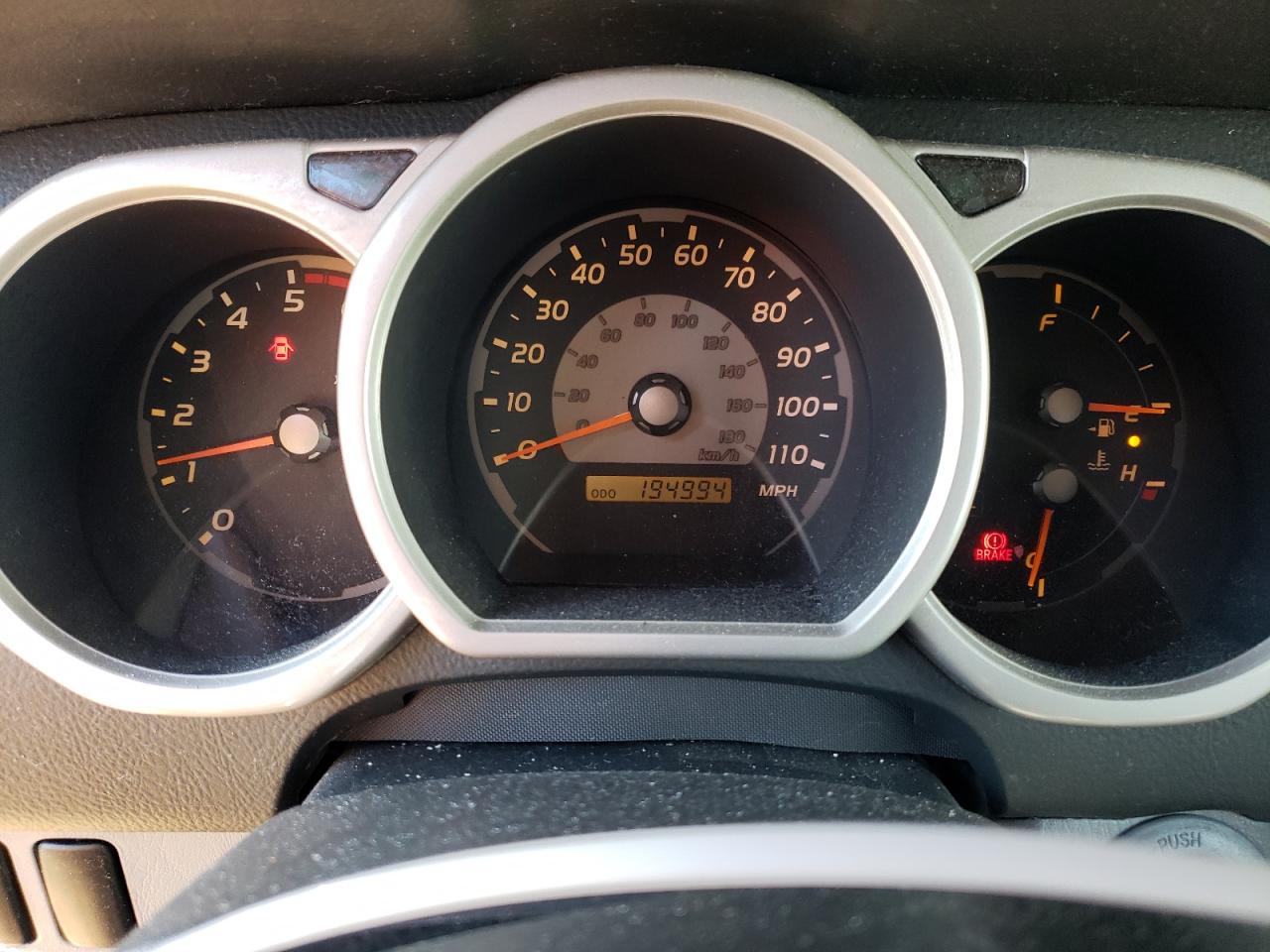 2004 Toyota 4Runner - Image 9