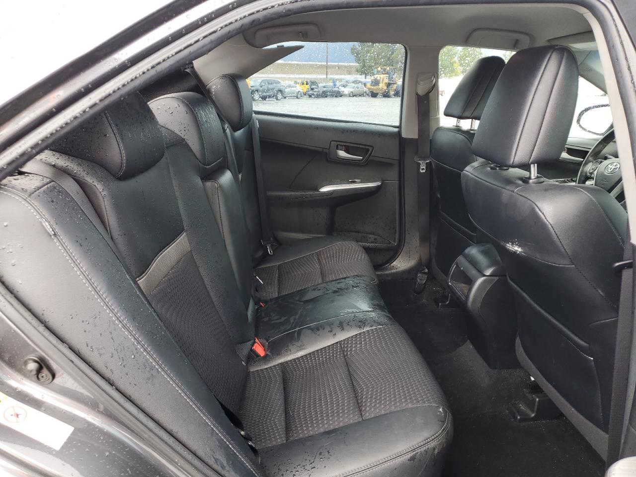 2012 Toyota Camry - Image 10