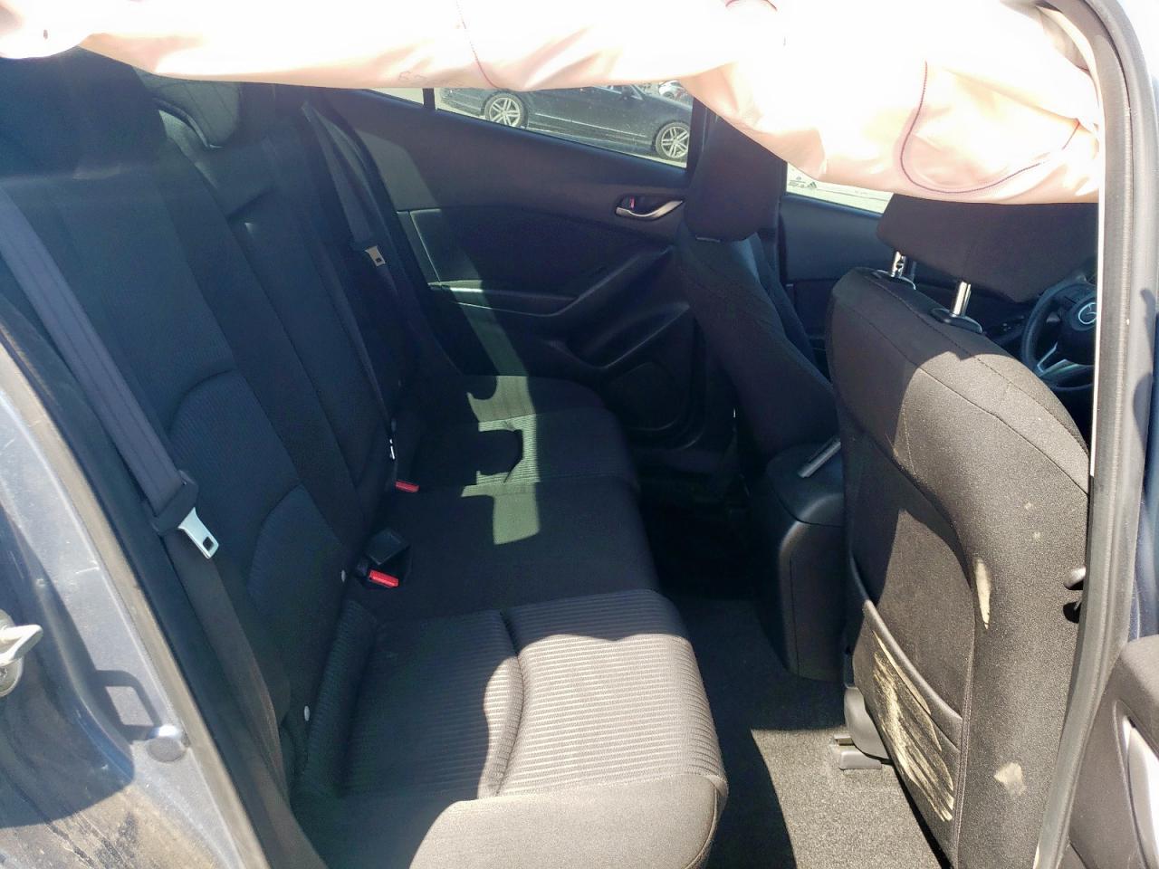 2016 Mazda 3 - Image 10