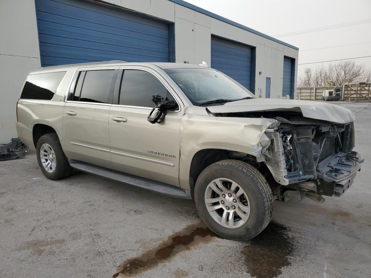 2015 Chevrolet Suburban - Image 4