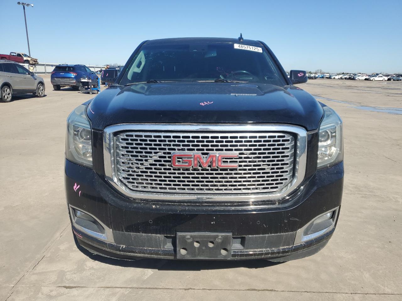 2016 GMC Yukon - Image 5