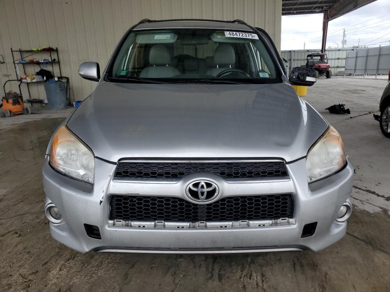 2011 Toyota Rav4 Limited VIN: 2T3YF4DV2BW057555 Lot: 48472375