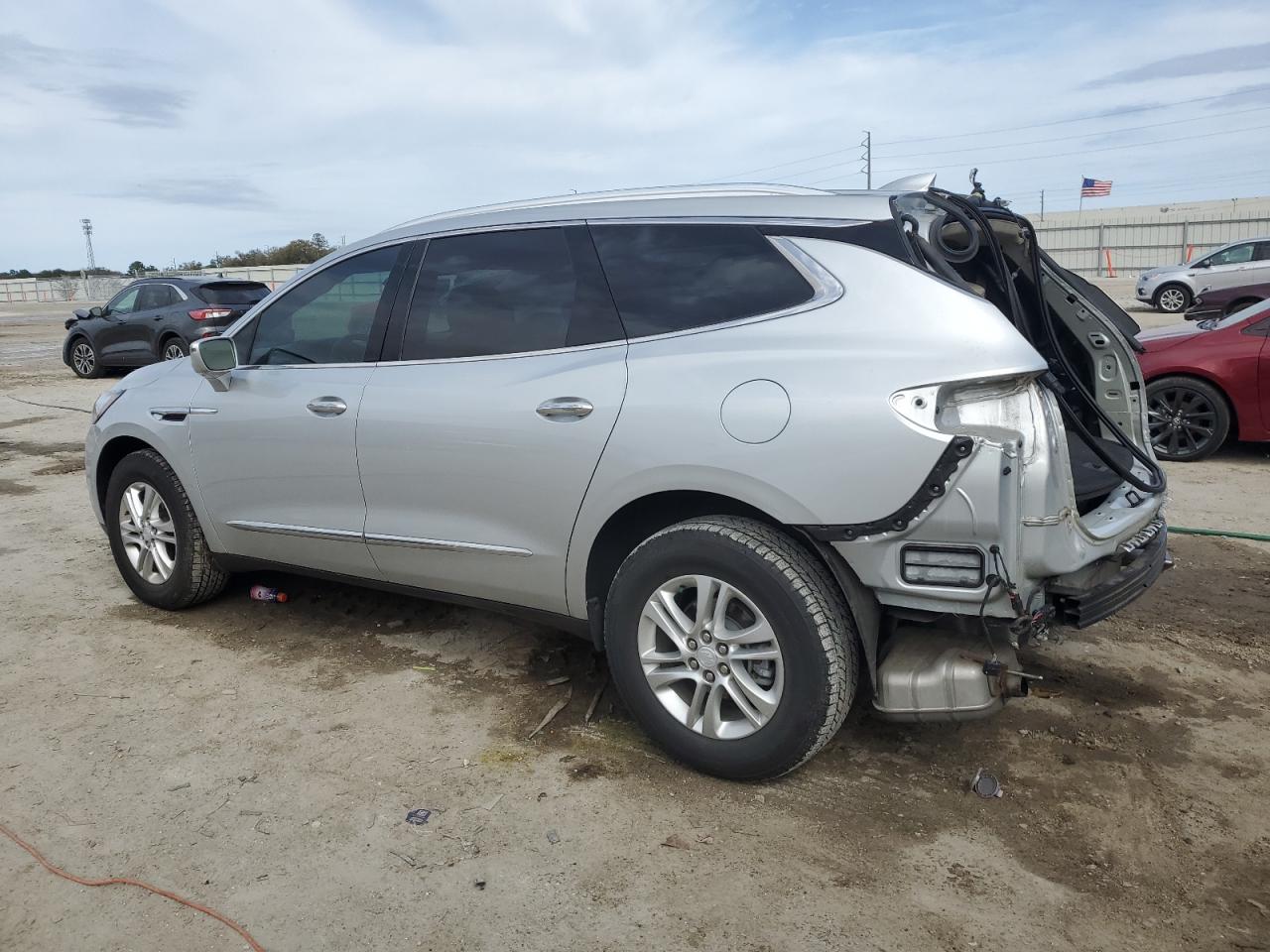 2018 Buick Enclave - Image 2