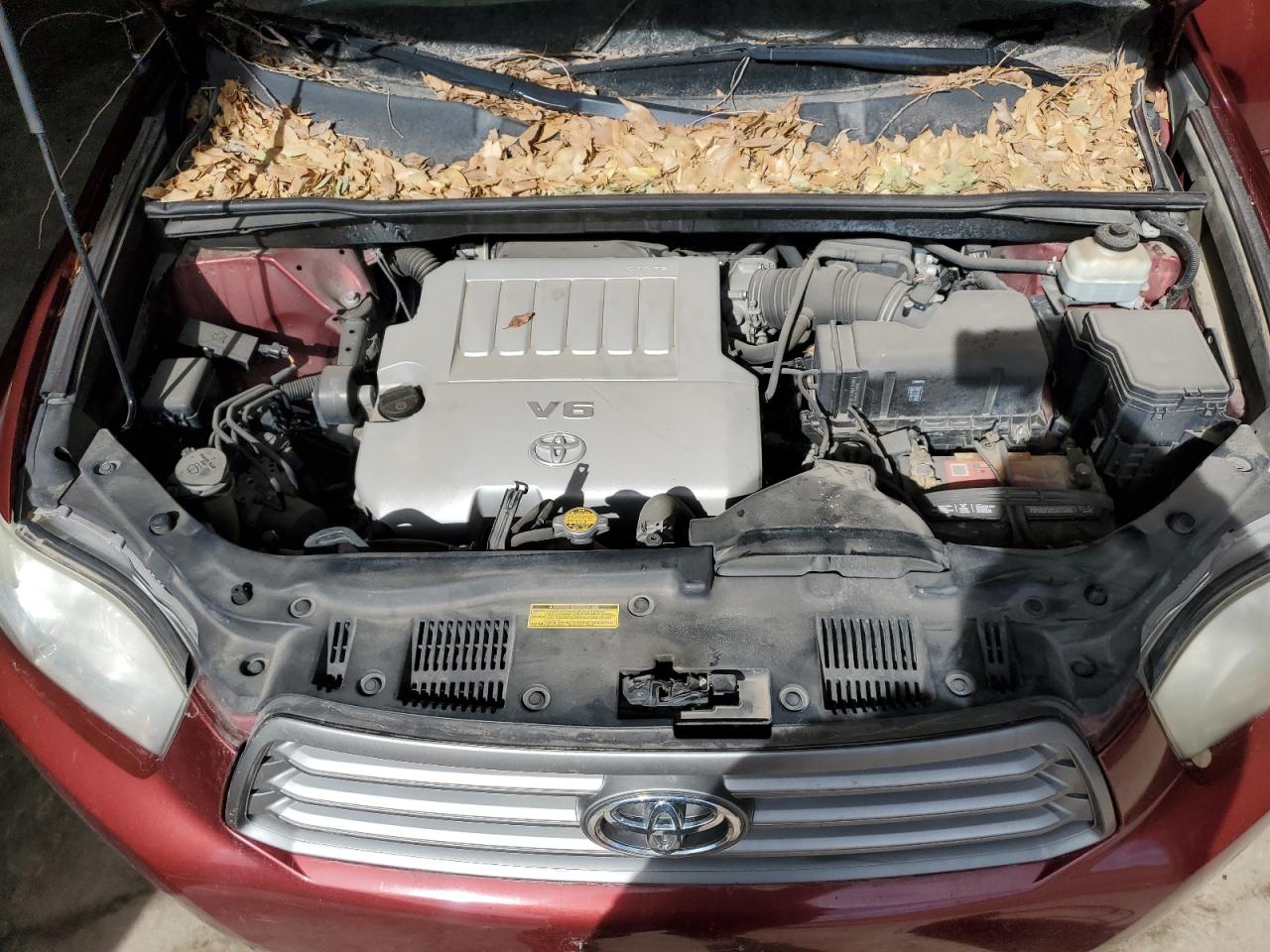 2010 Toyota Highlander - Image 12