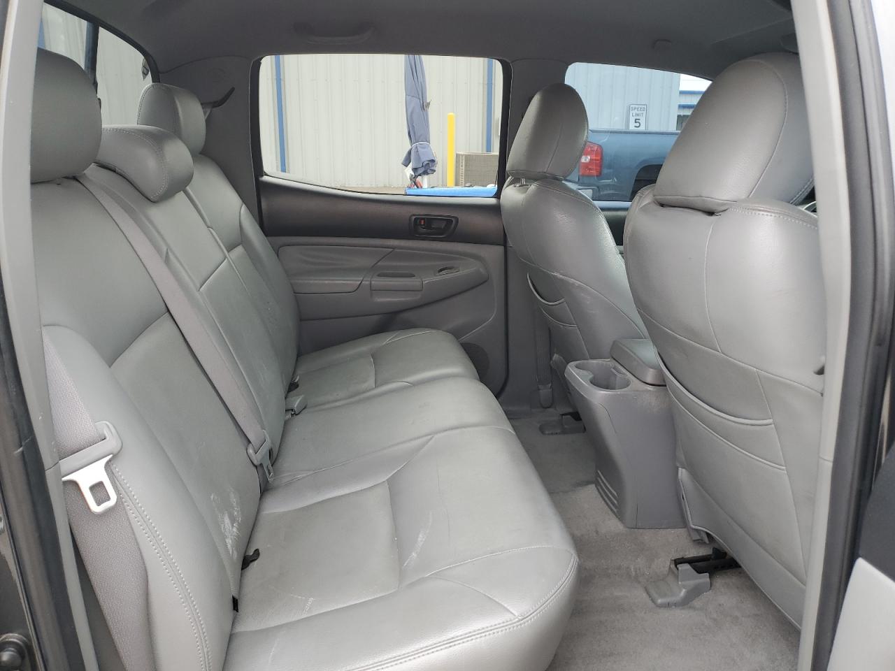 2010 Toyota Tacoma - Image 10