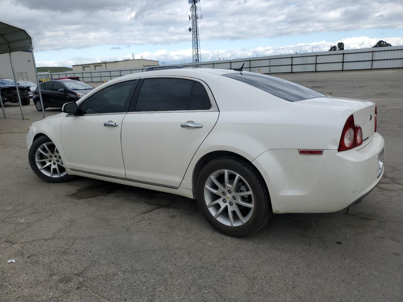 2011 Chevrolet Malibu - Image 2