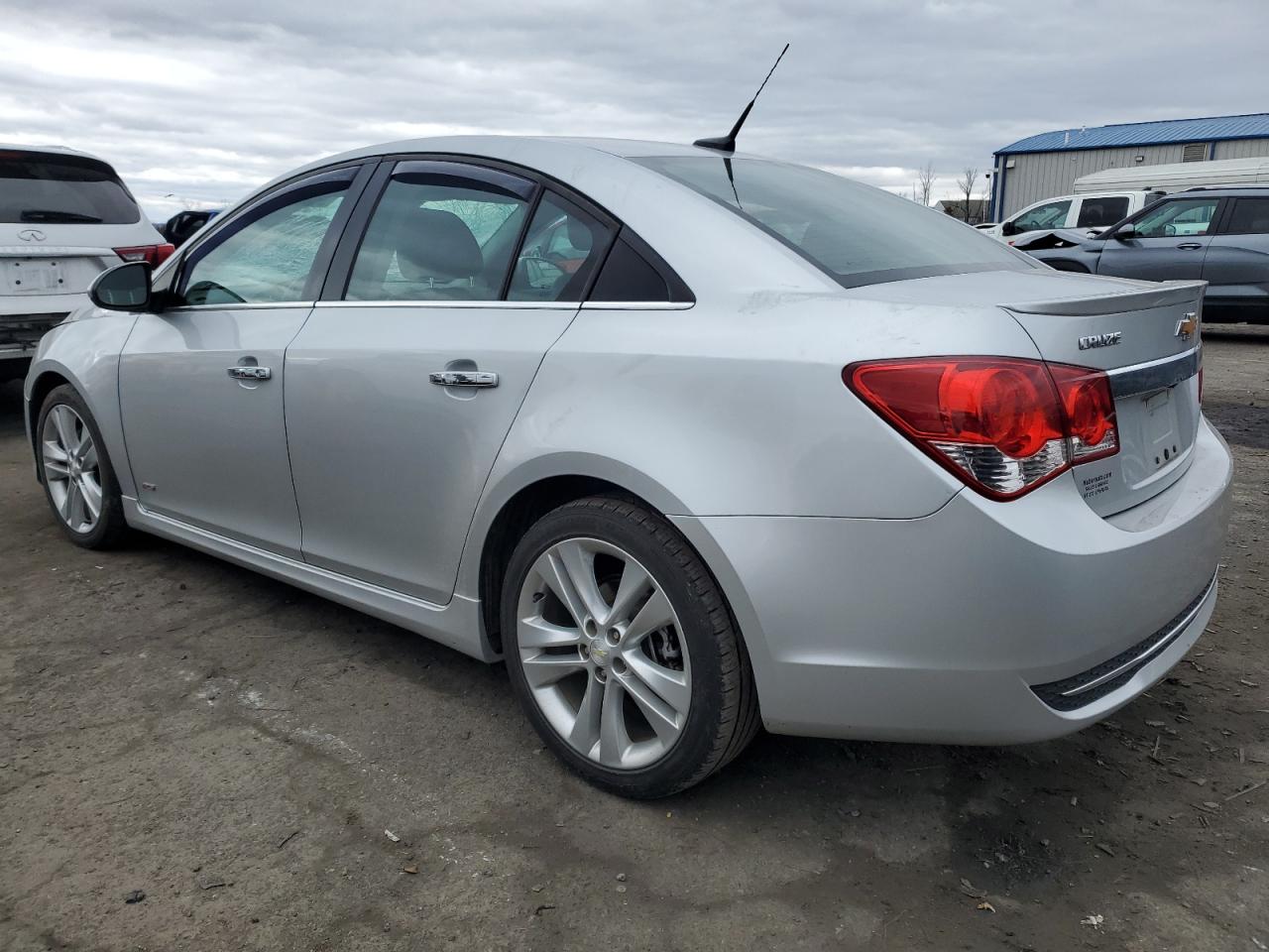2014 Chevrolet Cruze - Image 2