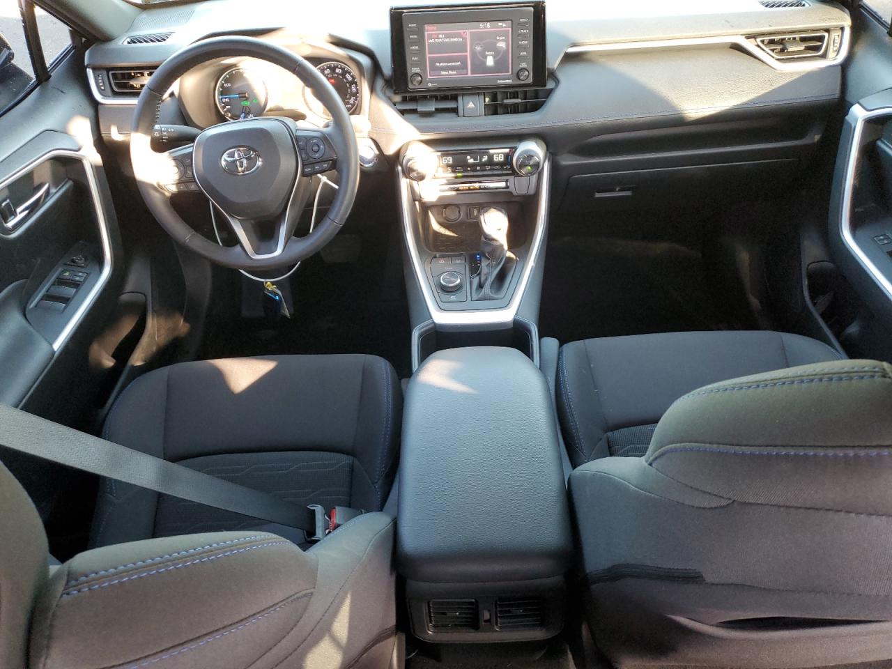 2022 Toyota RAV 4 - Image 8