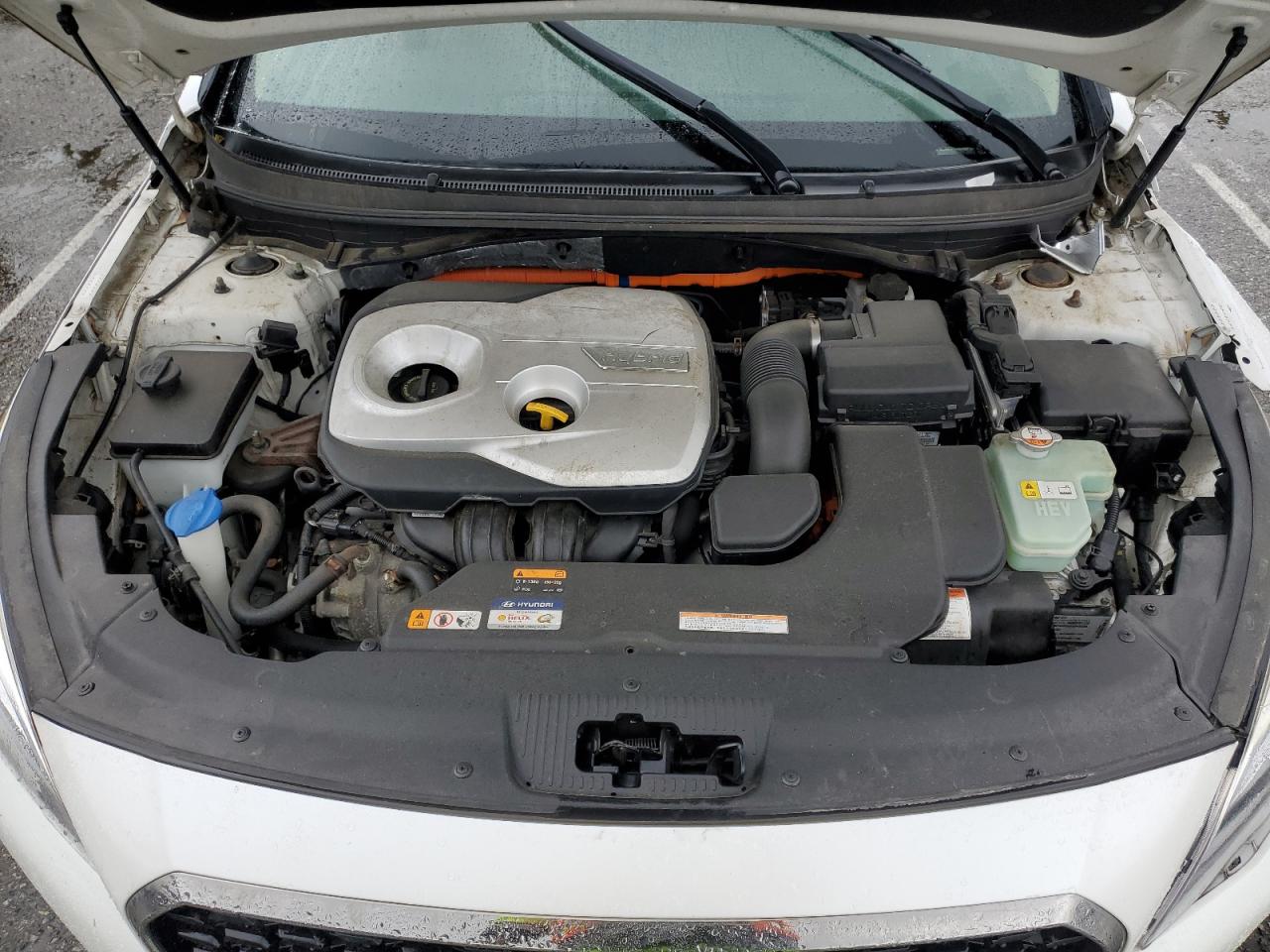 2016 Hyundai Sonata - Image 11