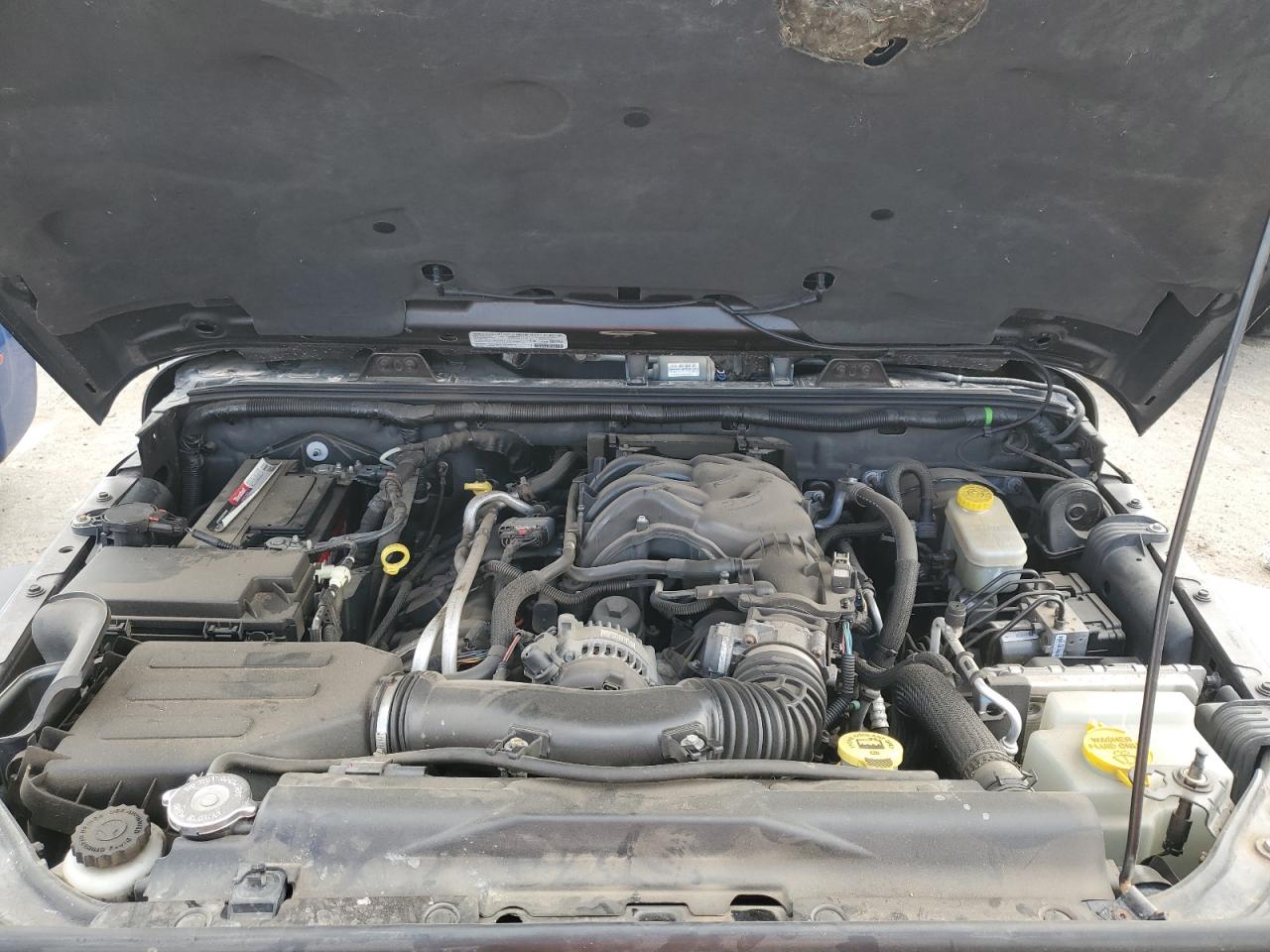 2013 Jeep Wrangler - Image 12