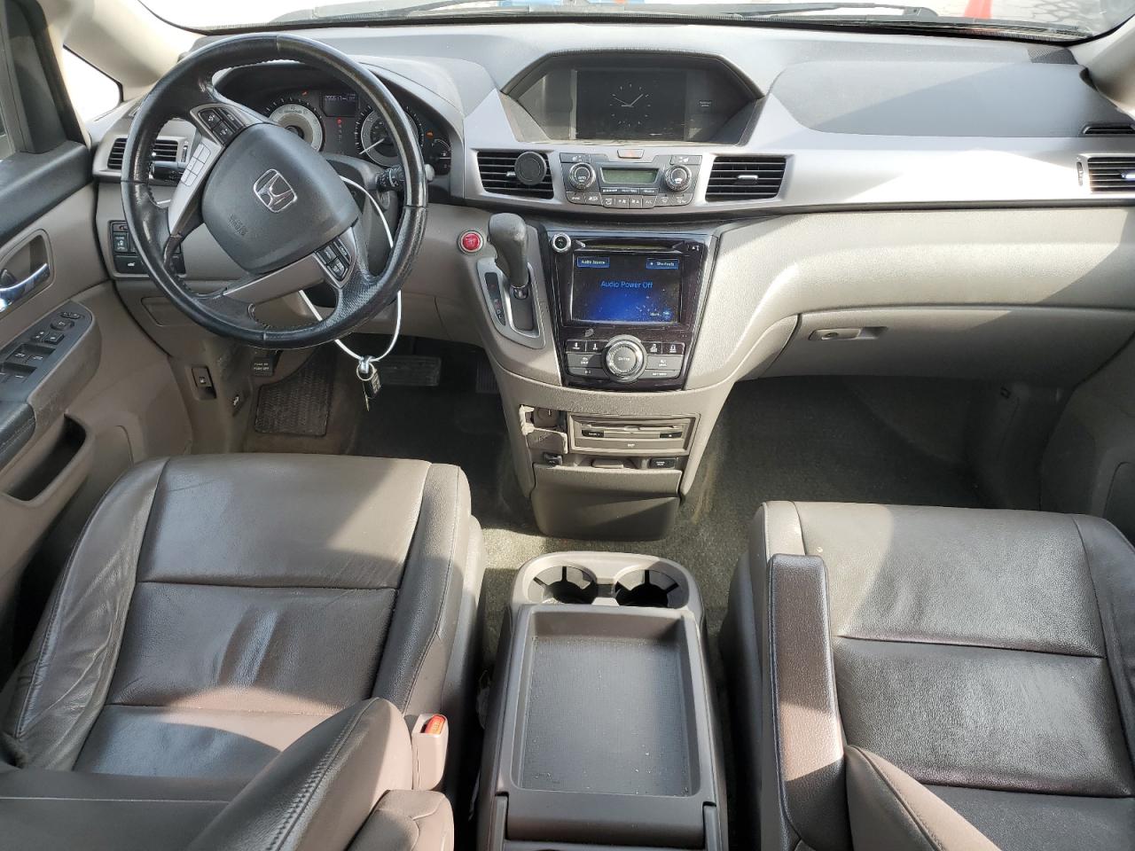 2015 Honda Odyssey - Image 8