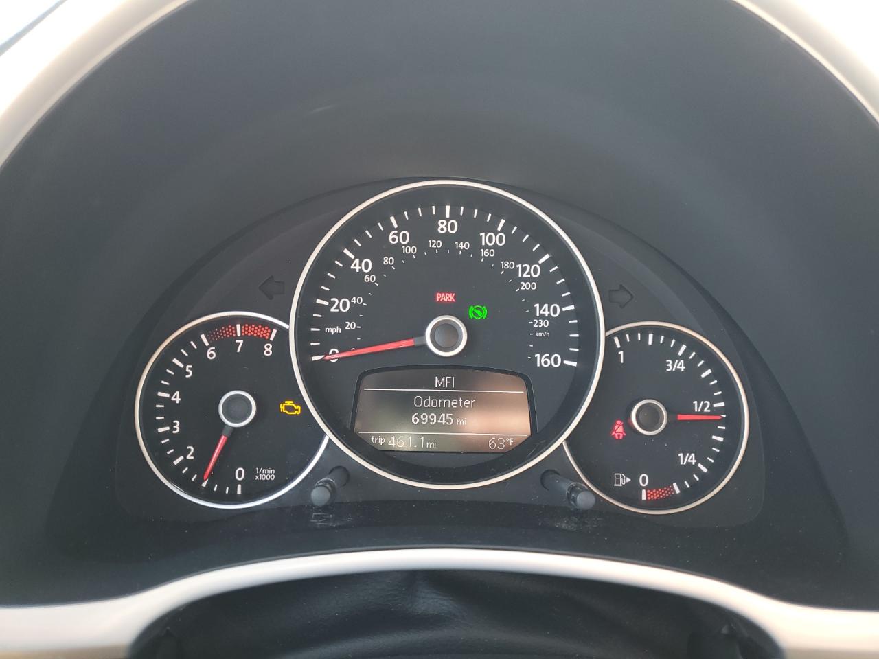 2012 Volkswagen Beetle - Image 9