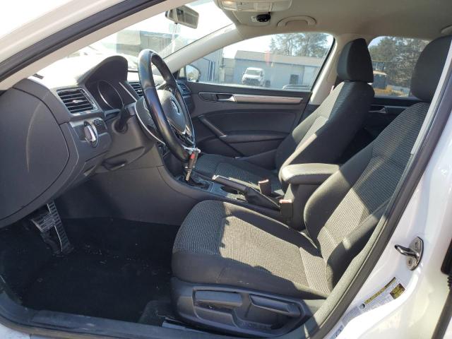 Sedans VOLKSWAGEN PASSAT 2016 Biały